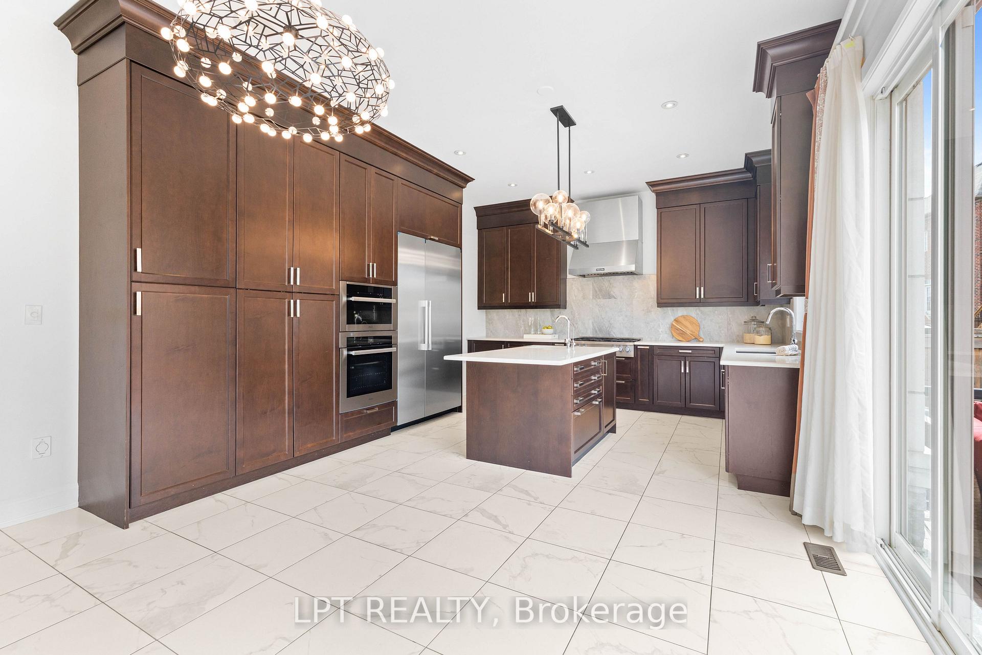 Photo 14 of 90 Keatley Drive, Vaughan, Patterson — HOMEH