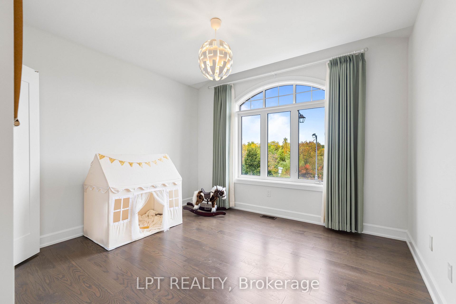 Photo 28 of 90 Keatley Drive, Vaughan, Patterson — HOMEH
