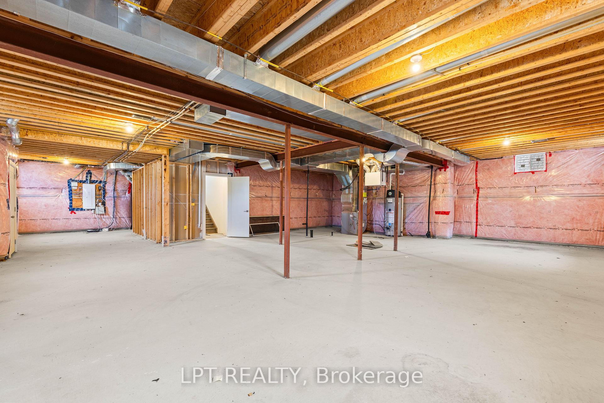 Photo 43 of 90 Keatley Drive, Vaughan, Patterson — HOMEH