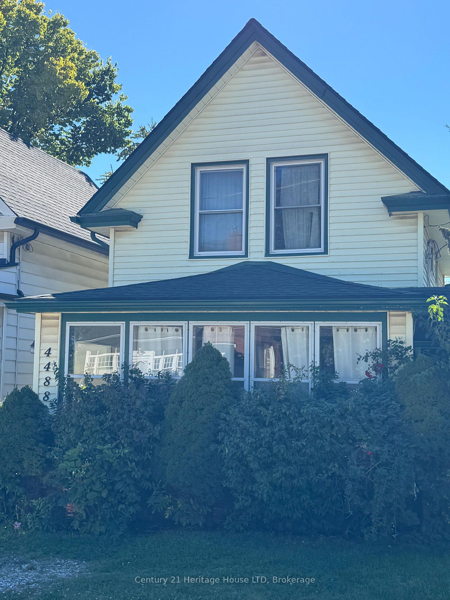 Photo of 4488 Eastwood Crescent
