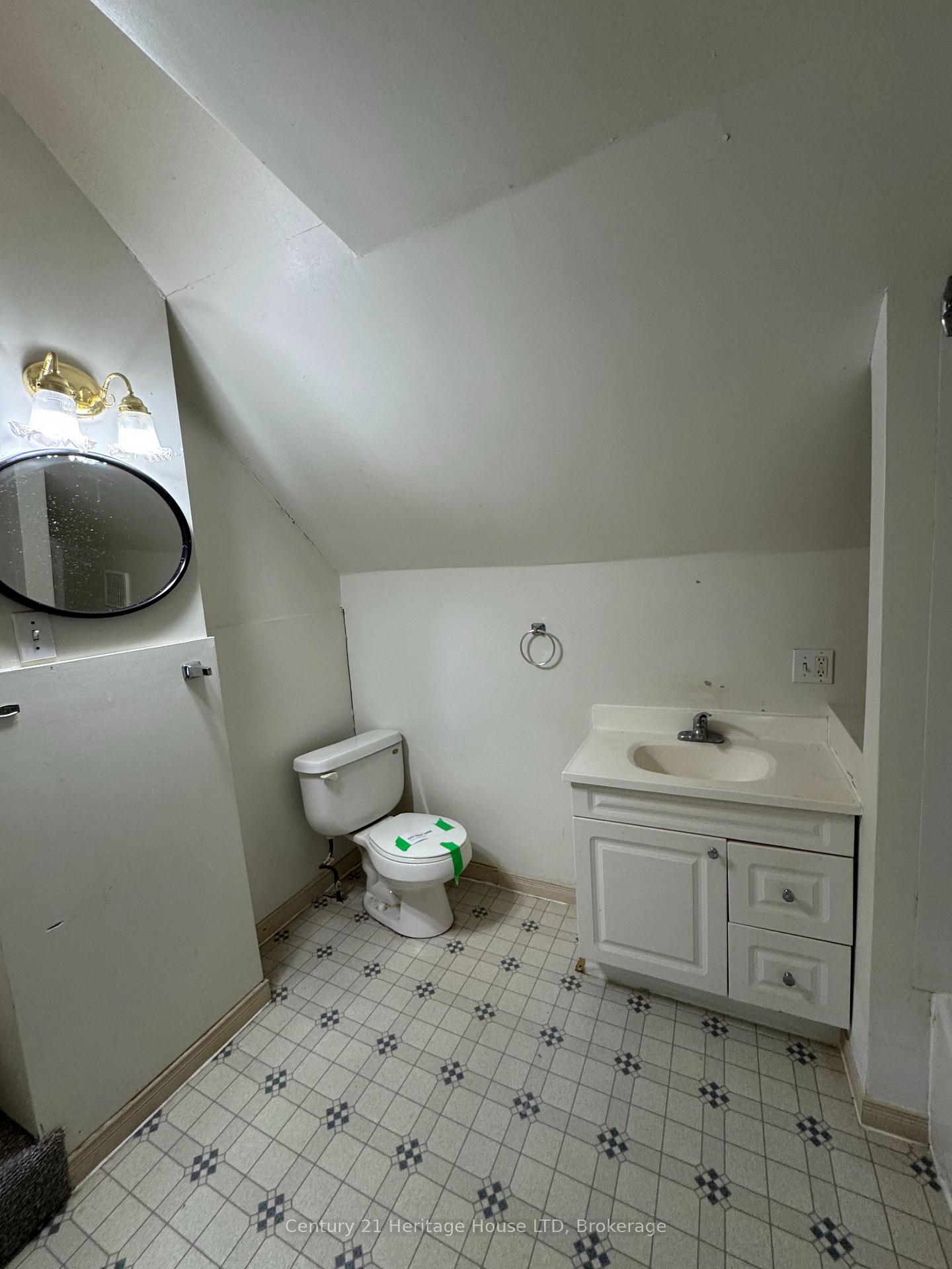 Photo 22 of 4488 Eastwood Crescent, Niagara Falls, Downtown — HOMEH