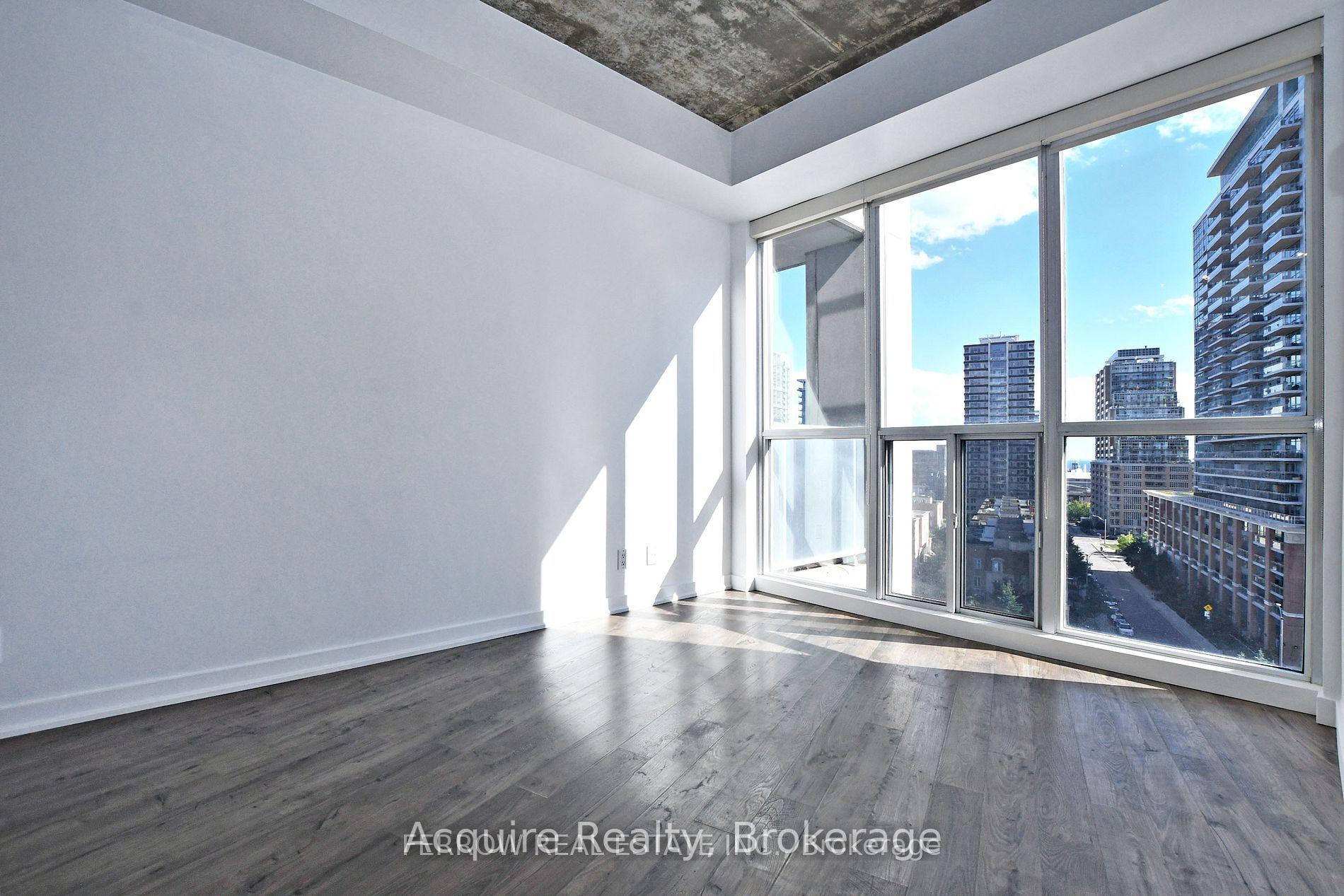 Photo 5 of Unit 1021, 1 Shaw Street, Toronto, Niagara — HOMEH