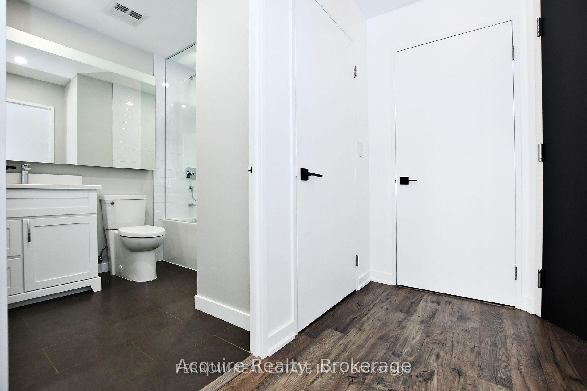 Photo 15 of Unit 1021, 1 Shaw Street, Toronto, Niagara — HOMEH