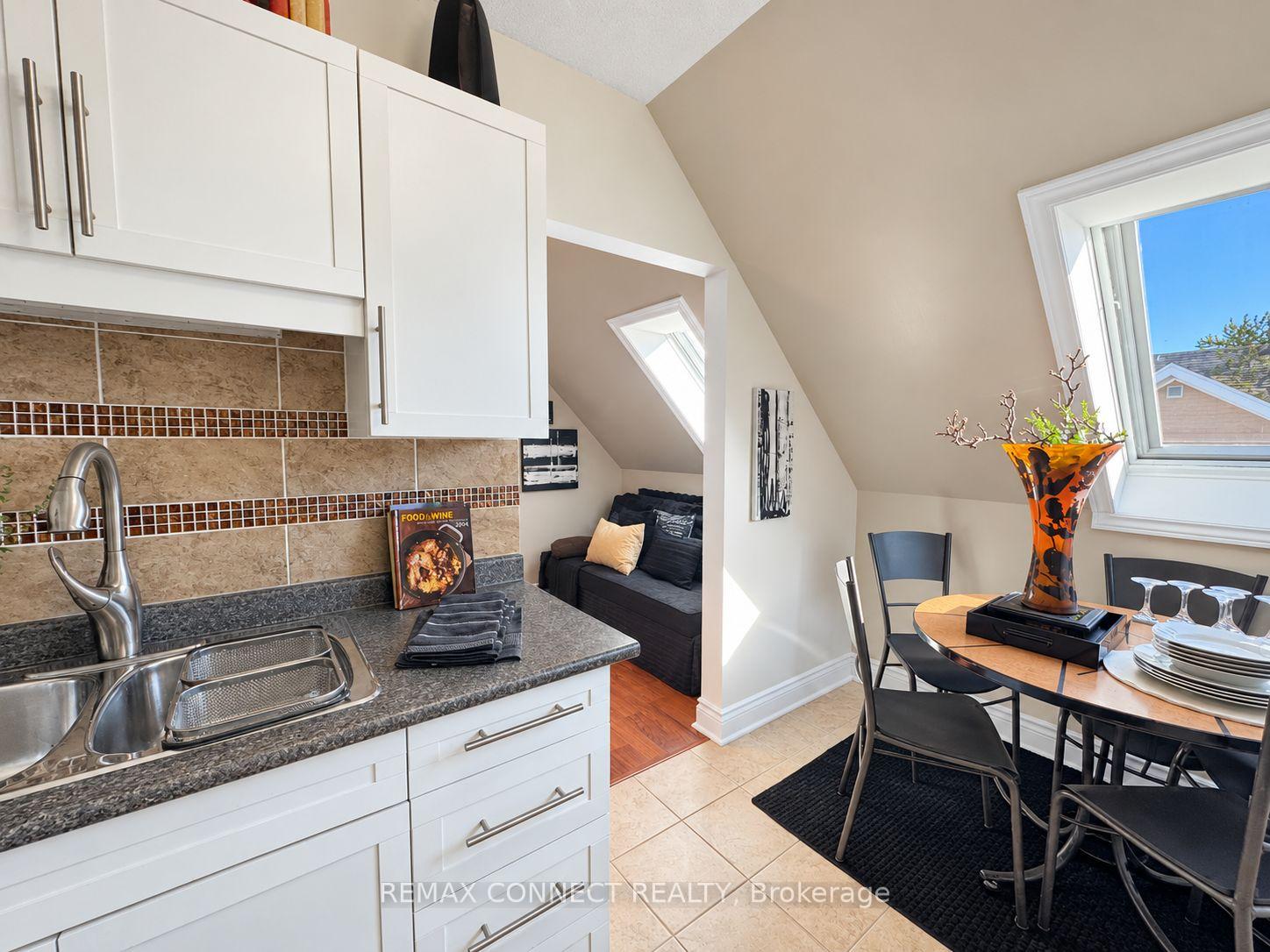 Photo 11 of Unit 303, 4872 Valley Way, Niagara Falls, Cherrywood — HOMEH