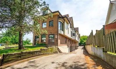 Photo 17 of Unit 303, 4872 Valley Way, Niagara Falls, Cherrywood — HOMEH