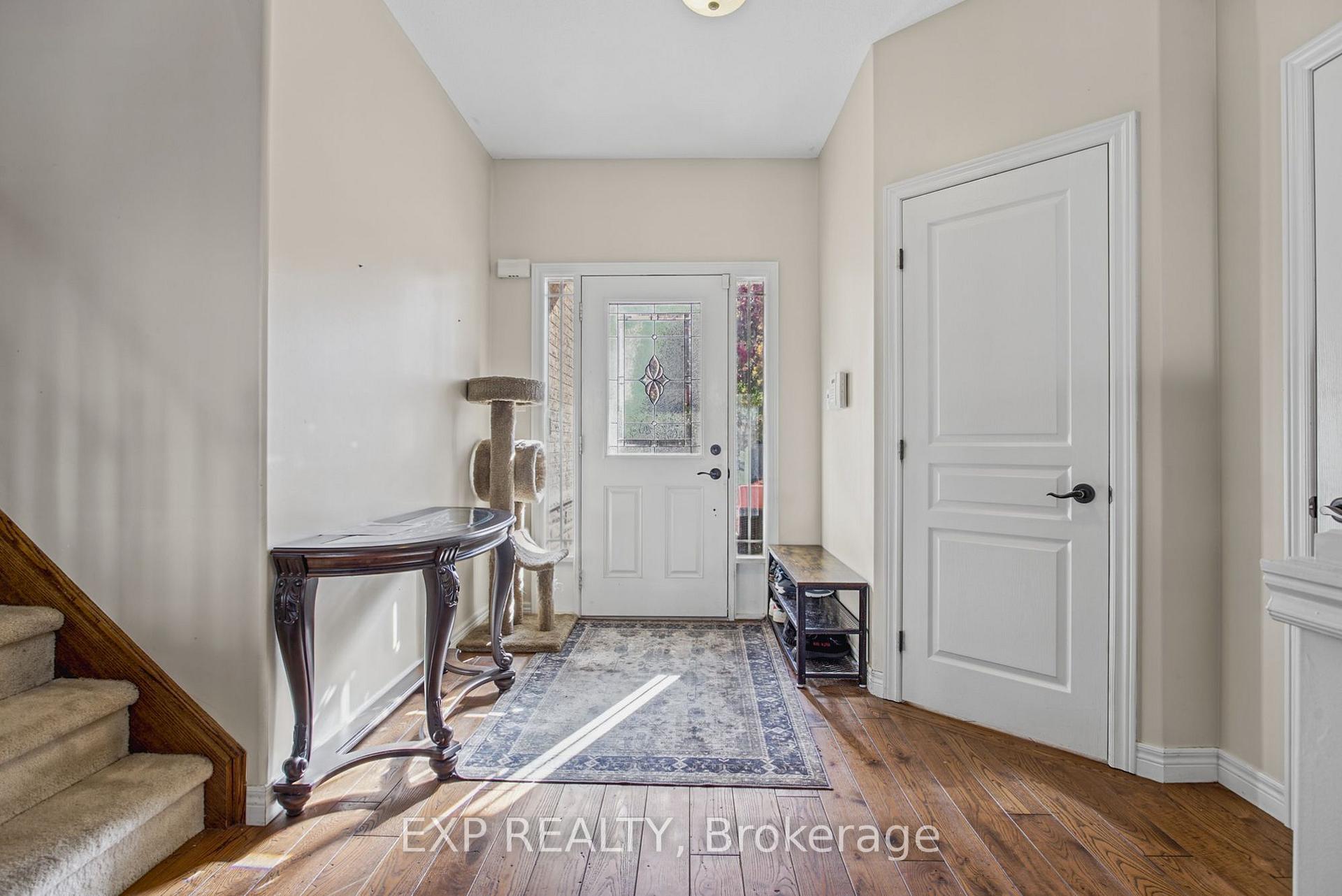 Photo 5 of 200 Valiant Circle, Hamilton, Binbrook — HOMEH