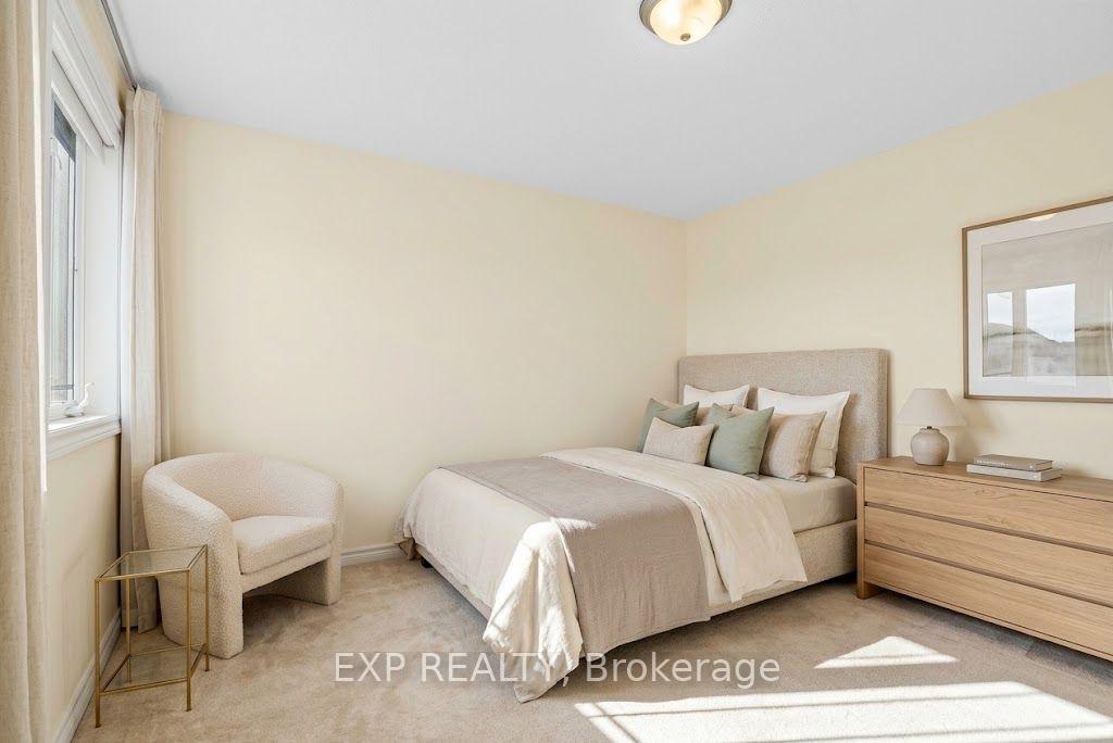 Photo 15 of 200 Valiant Circle, Hamilton, Binbrook — HOMEH