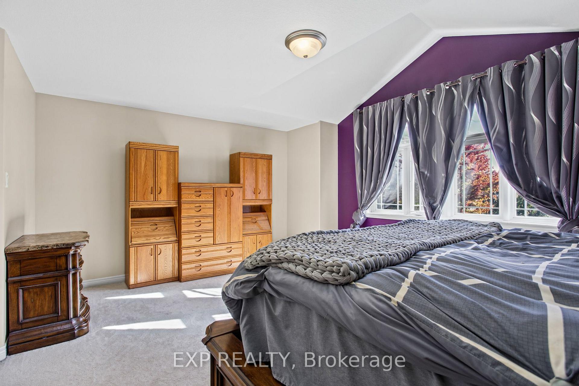 Photo 20 of 200 Valiant Circle, Hamilton, Binbrook — HOMEH