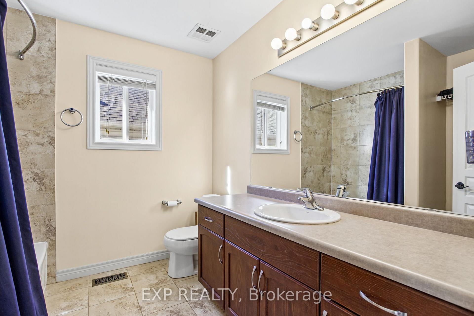 Photo 24 of 200 Valiant Circle, Hamilton, Binbrook — HOMEH