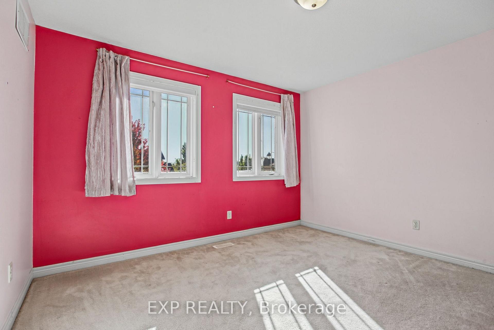 Photo 25 of 200 Valiant Circle, Hamilton, Binbrook — HOMEH