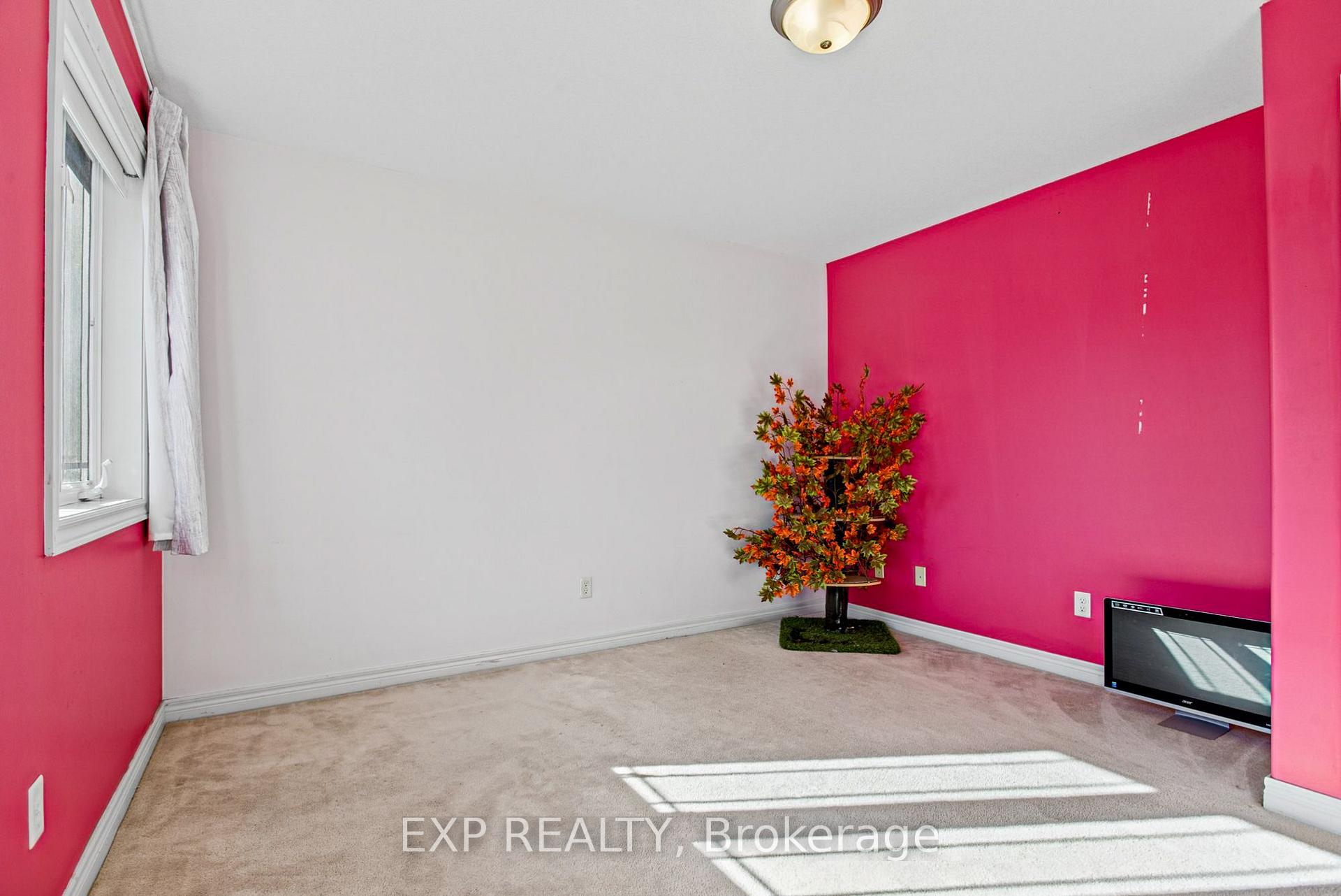 Photo 26 of 200 Valiant Circle, Hamilton, Binbrook — HOMEH