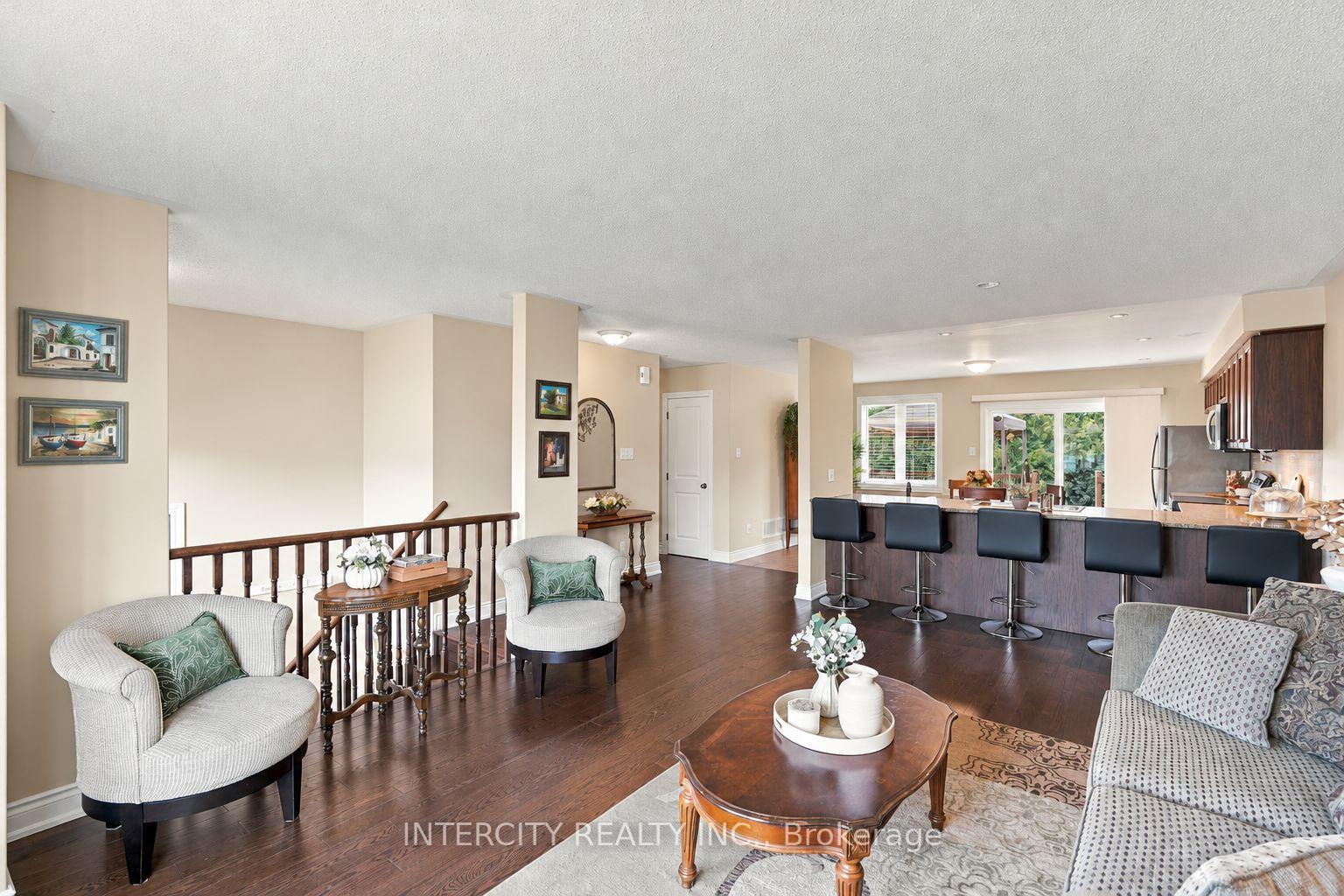 Photo 4 of 491 Shewfelt Crescent, Midland — HOMEH