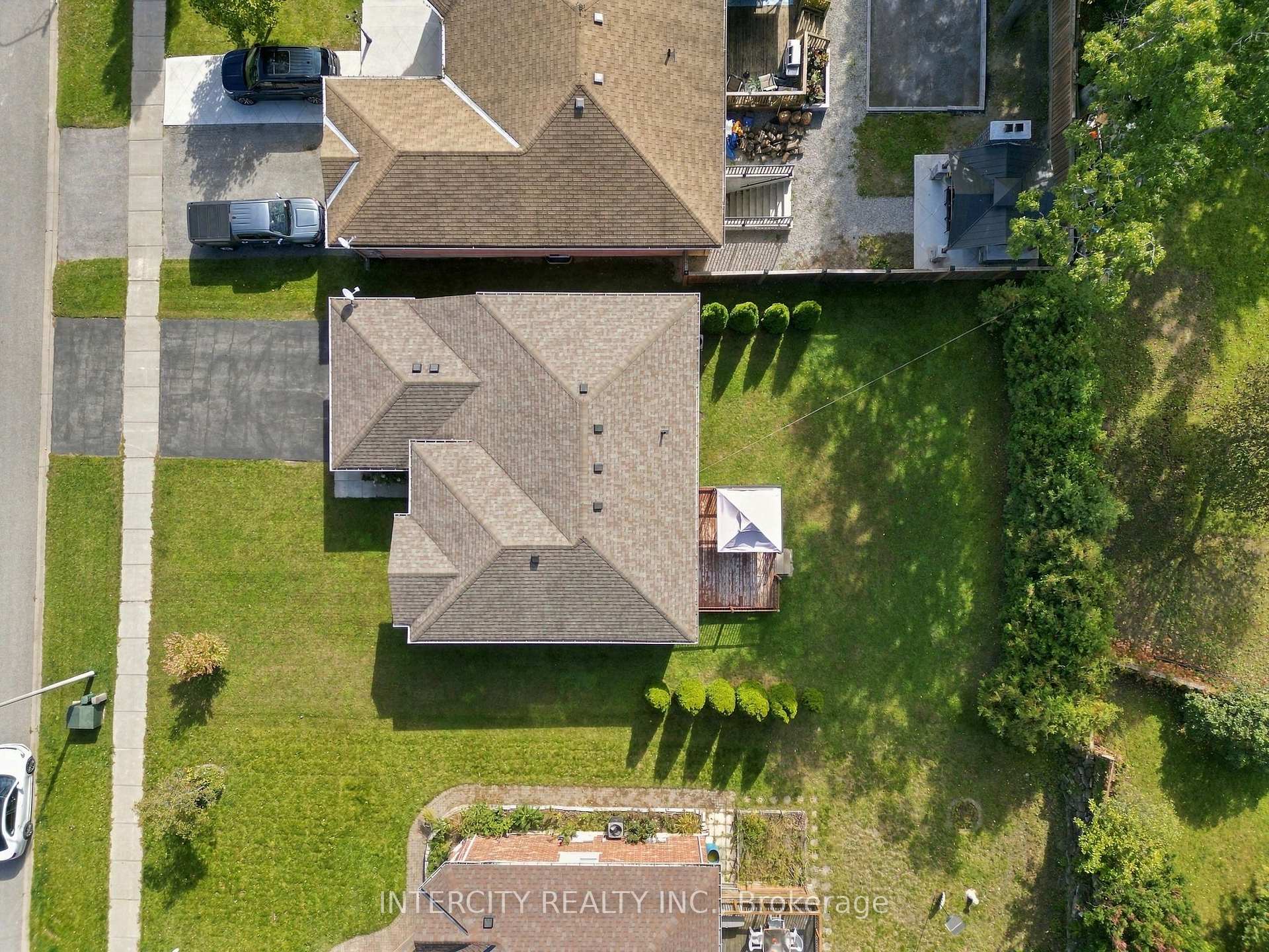 Photo 16 of 491 Shewfelt Crescent, Midland — HOMEH