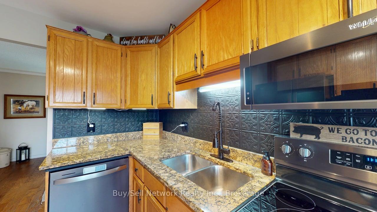 Photo 8 of 2255 Denure Drive, Peterborough, Monaghan Ward 2 — HOMEH