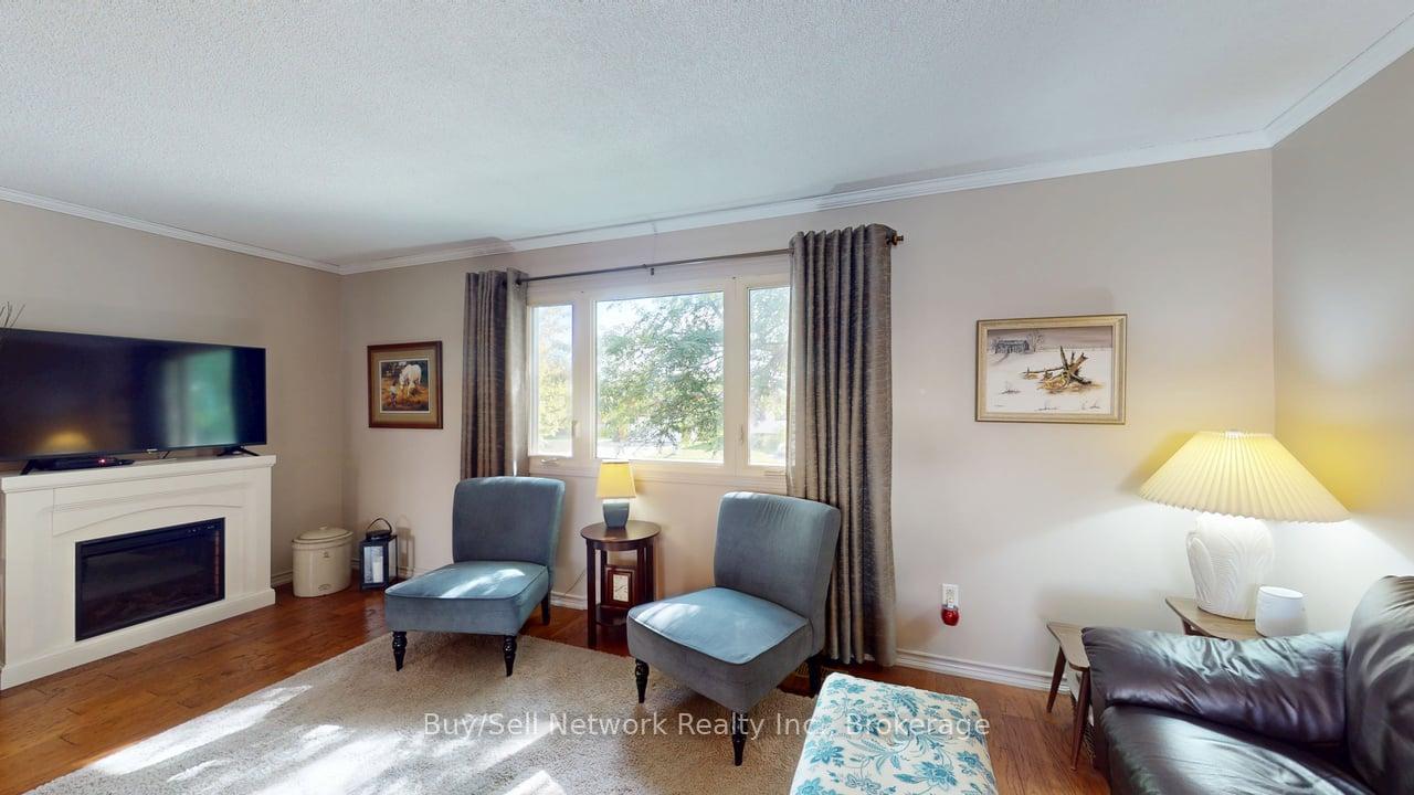 Photo 13 of 2255 Denure Drive, Peterborough, Monaghan Ward 2 — HOMEH