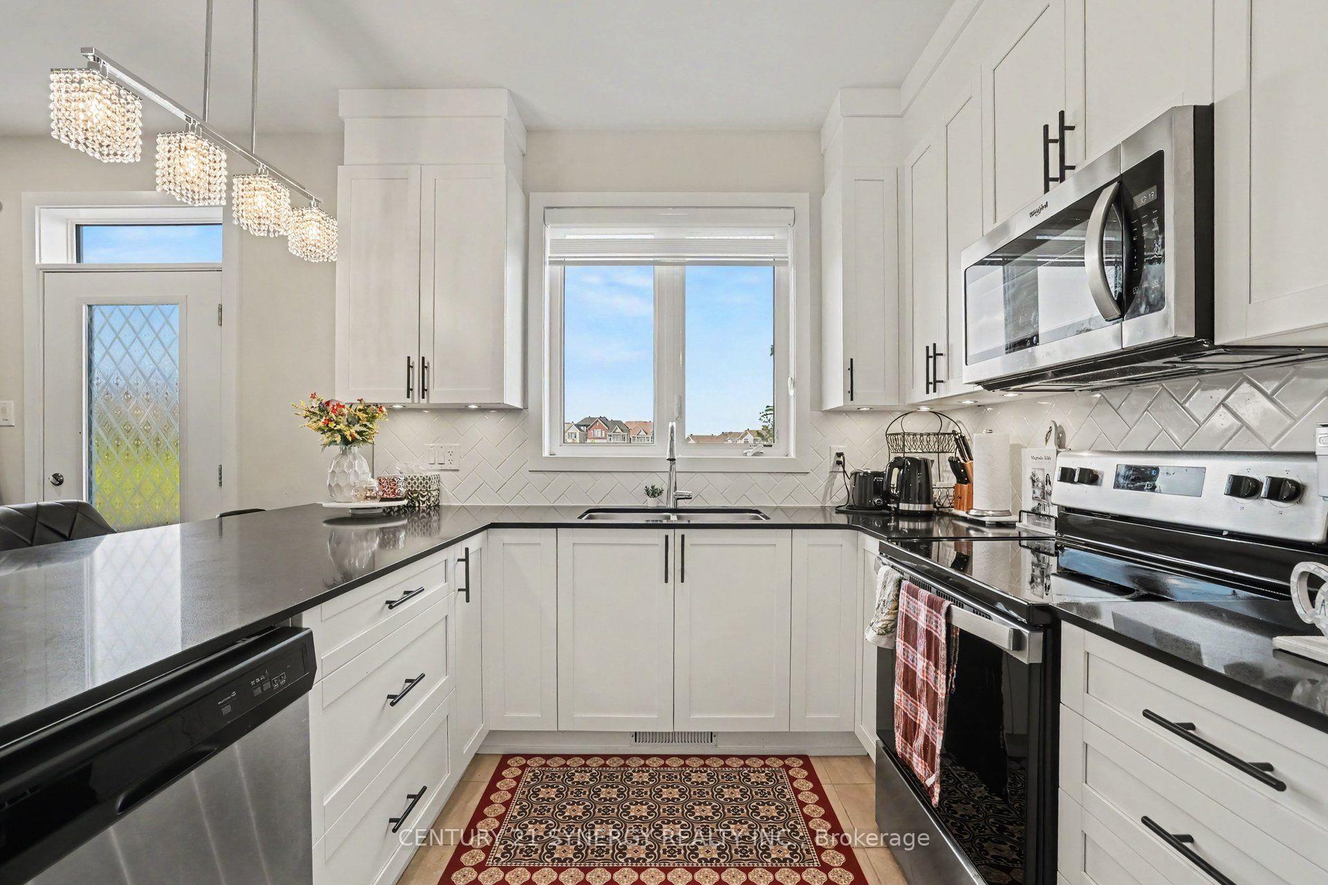 Photo 6 of 320 Canadensis Lane, Ottawa, Barrhaven - Half Moon Bay — HOMEH