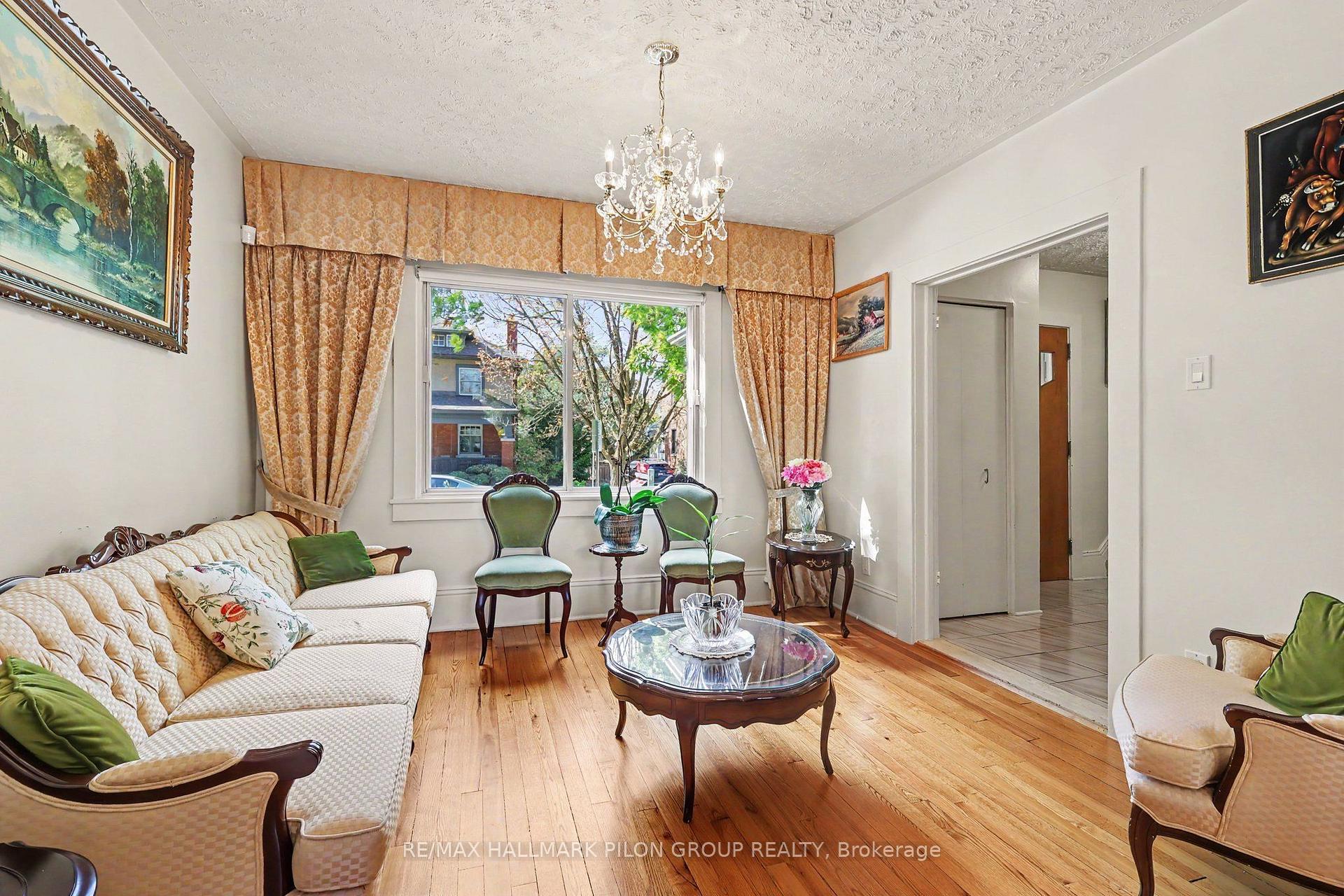 Photo 3 of 99 Huron Avenue N, Ottawa, Ottawa West — HOMEH