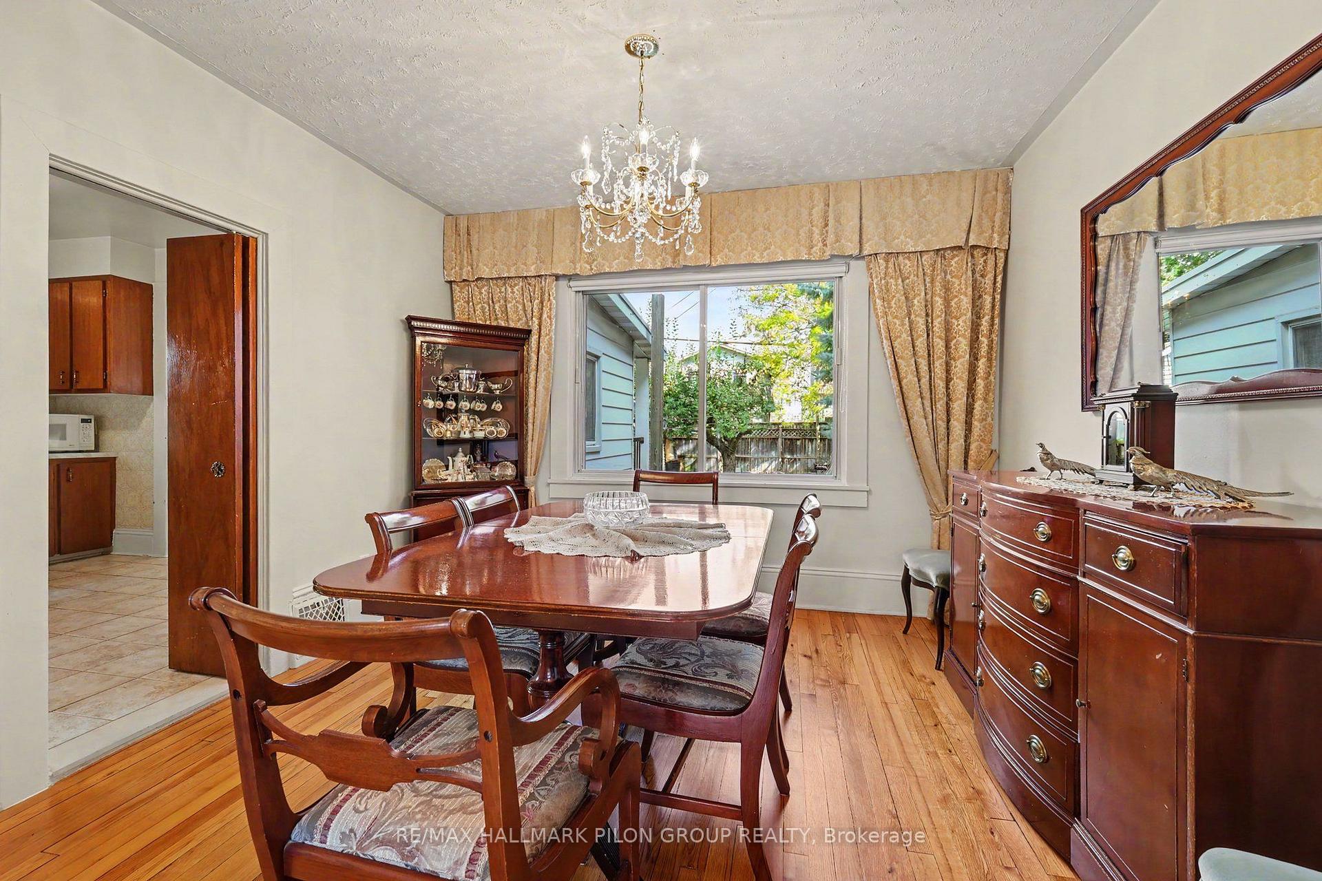 Photo 5 of 99 Huron Avenue N, Ottawa, Ottawa West — HOMEH