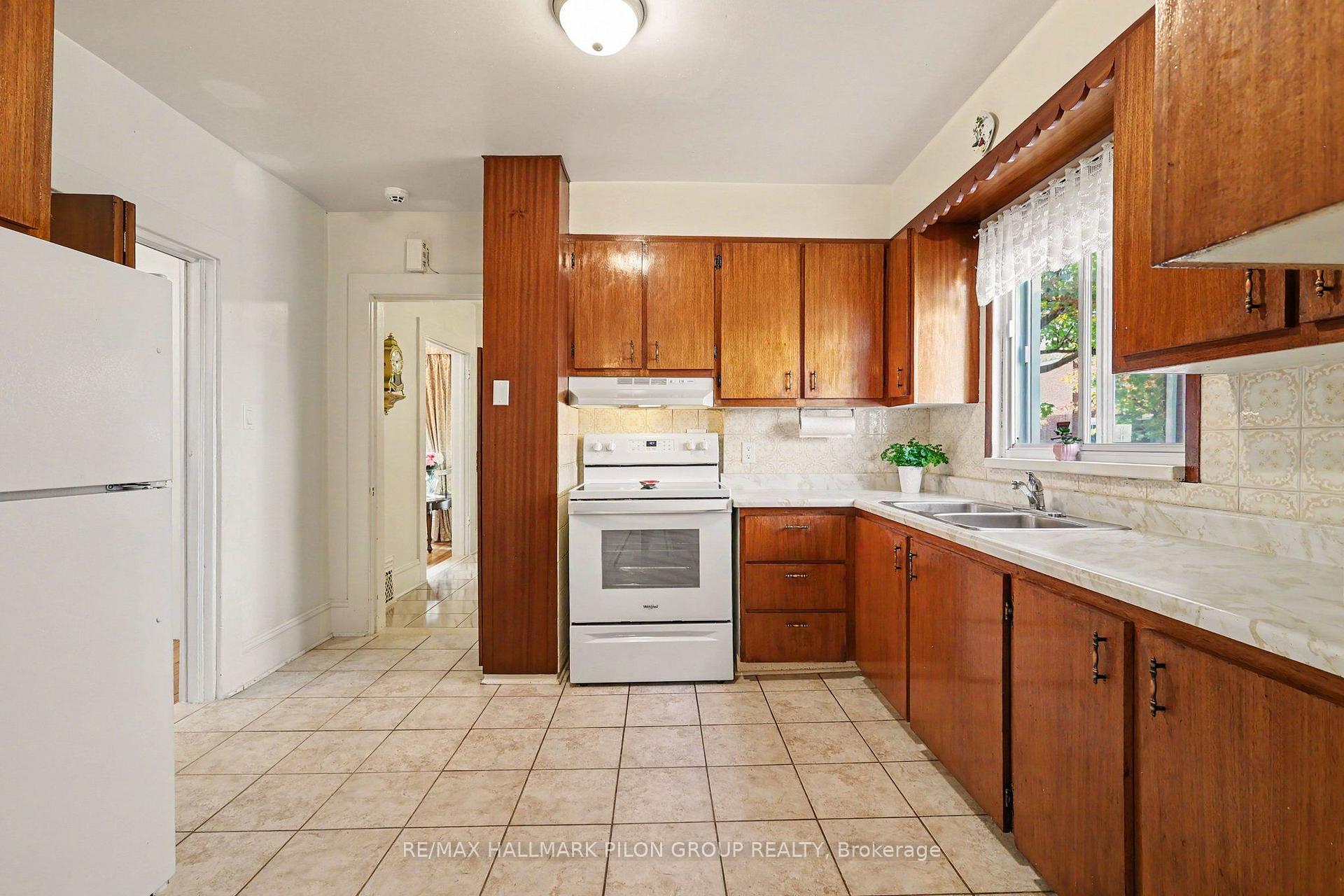 Photo 9 of 99 Huron Avenue N, Ottawa, Ottawa West — HOMEH