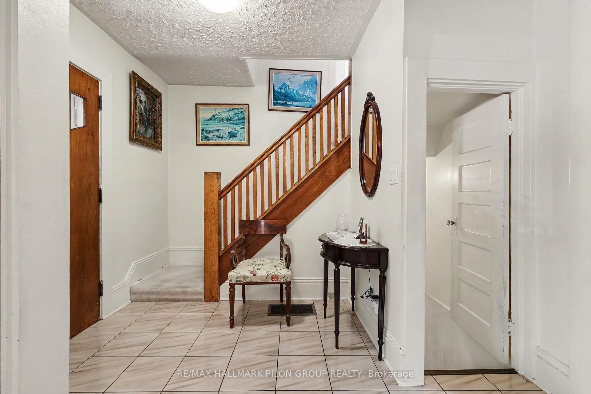 Photo 11 of 99 Huron Avenue N, Ottawa, Ottawa West — HOMEH