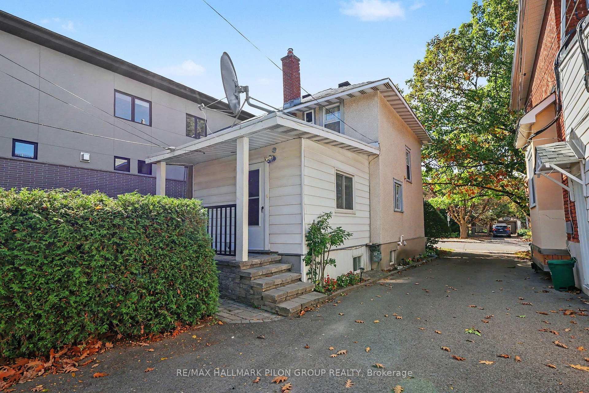 Photo 24 of 99 Huron Avenue N, Ottawa, Ottawa West — HOMEH
