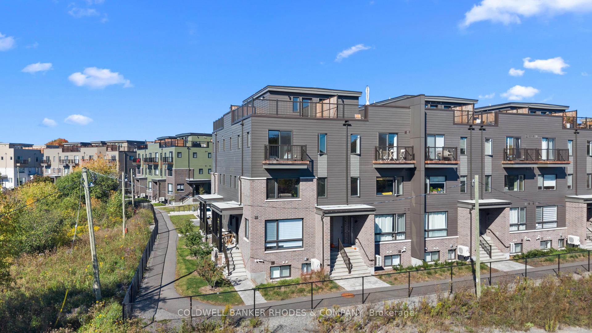 Photo 2 of 704 Mishi Private, Ottawa, CFB Rockcliffe and Area — HOMEH