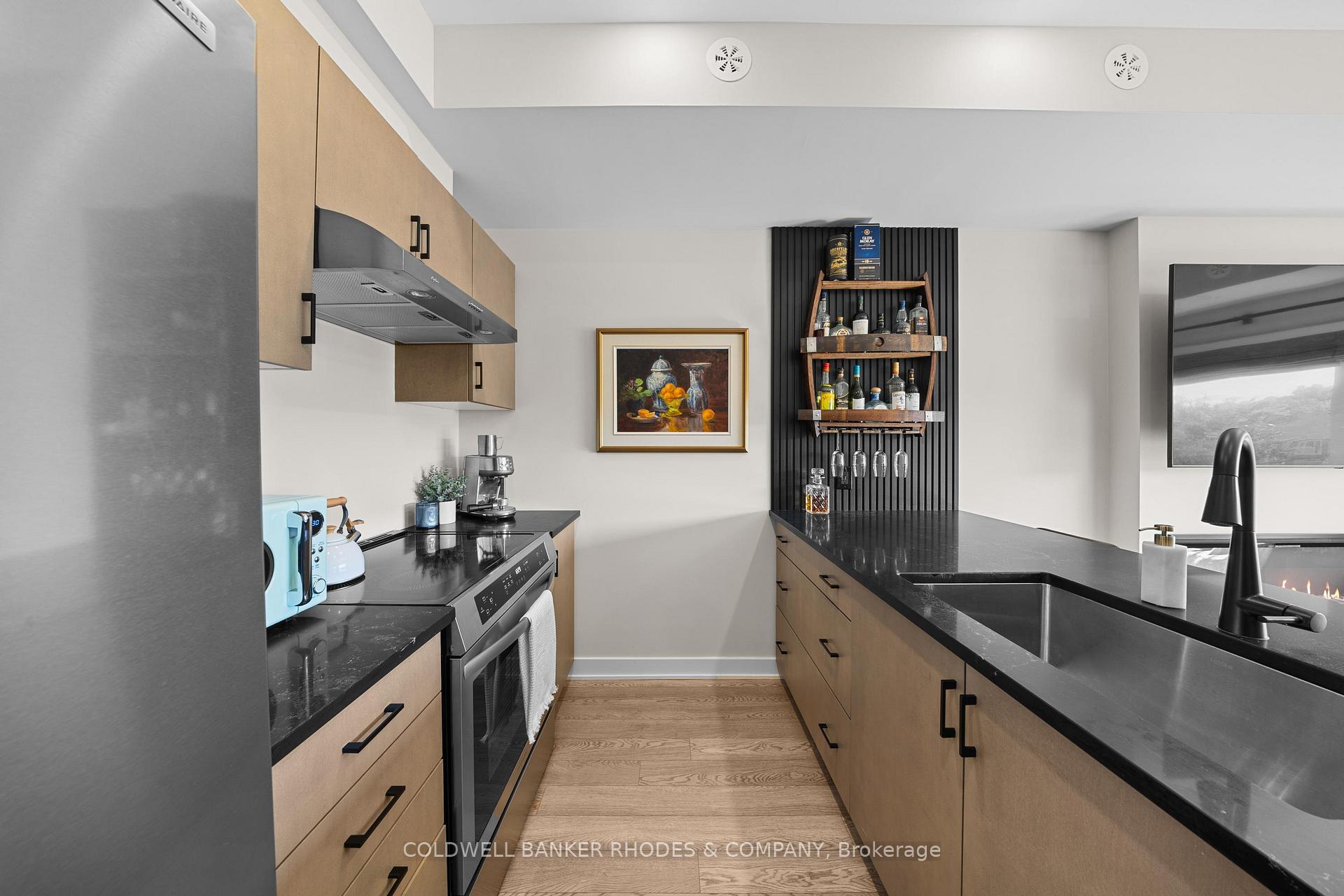 Photo 12 of 704 Mishi Private, Ottawa, CFB Rockcliffe and Area — HOMEH