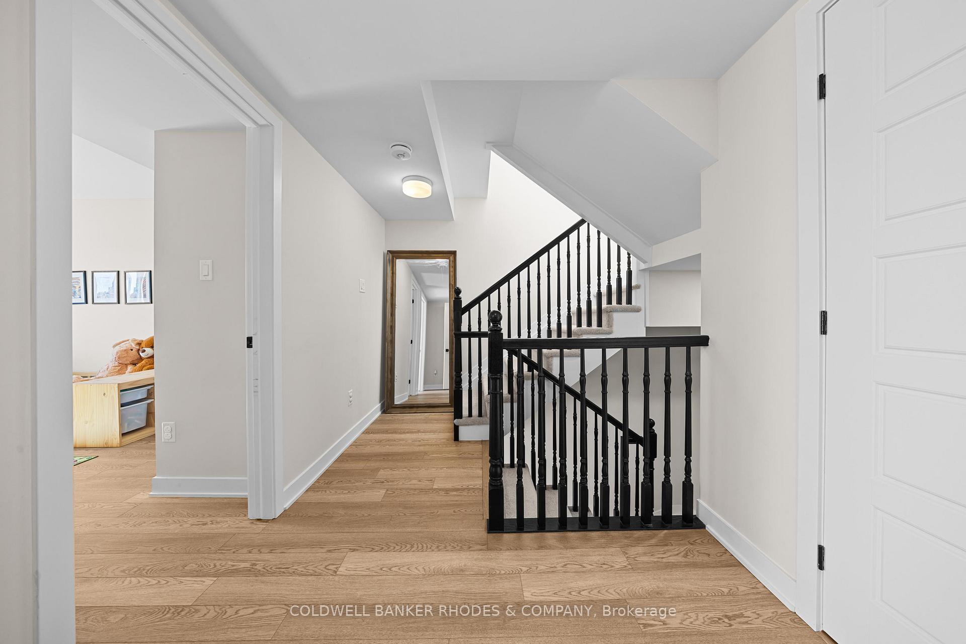 Photo 15 of 704 Mishi Private, Ottawa, CFB Rockcliffe and Area — HOMEH