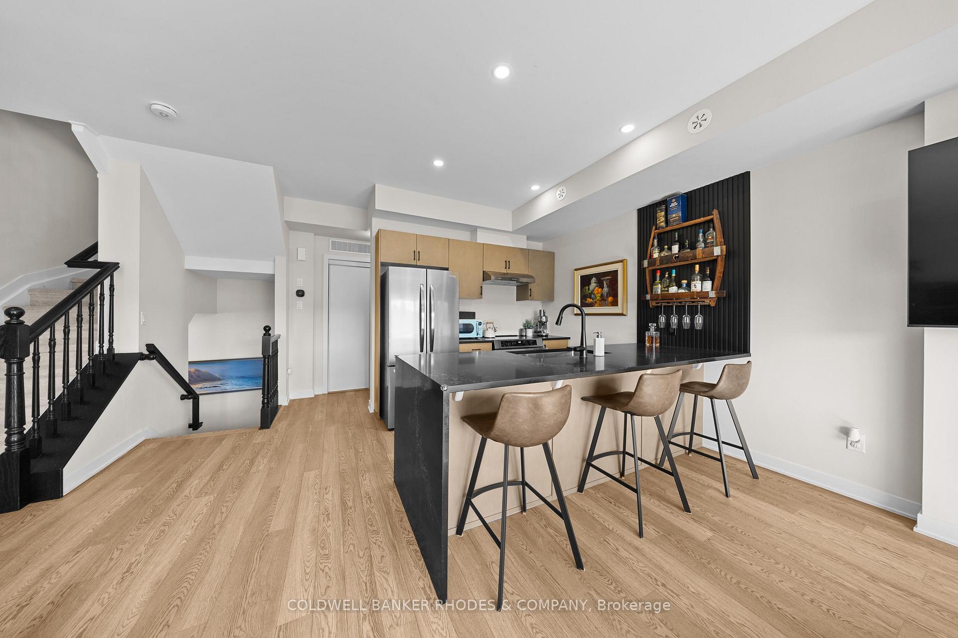 Photo 35 of 704 Mishi Private, Ottawa, CFB Rockcliffe and Area — HOMEH