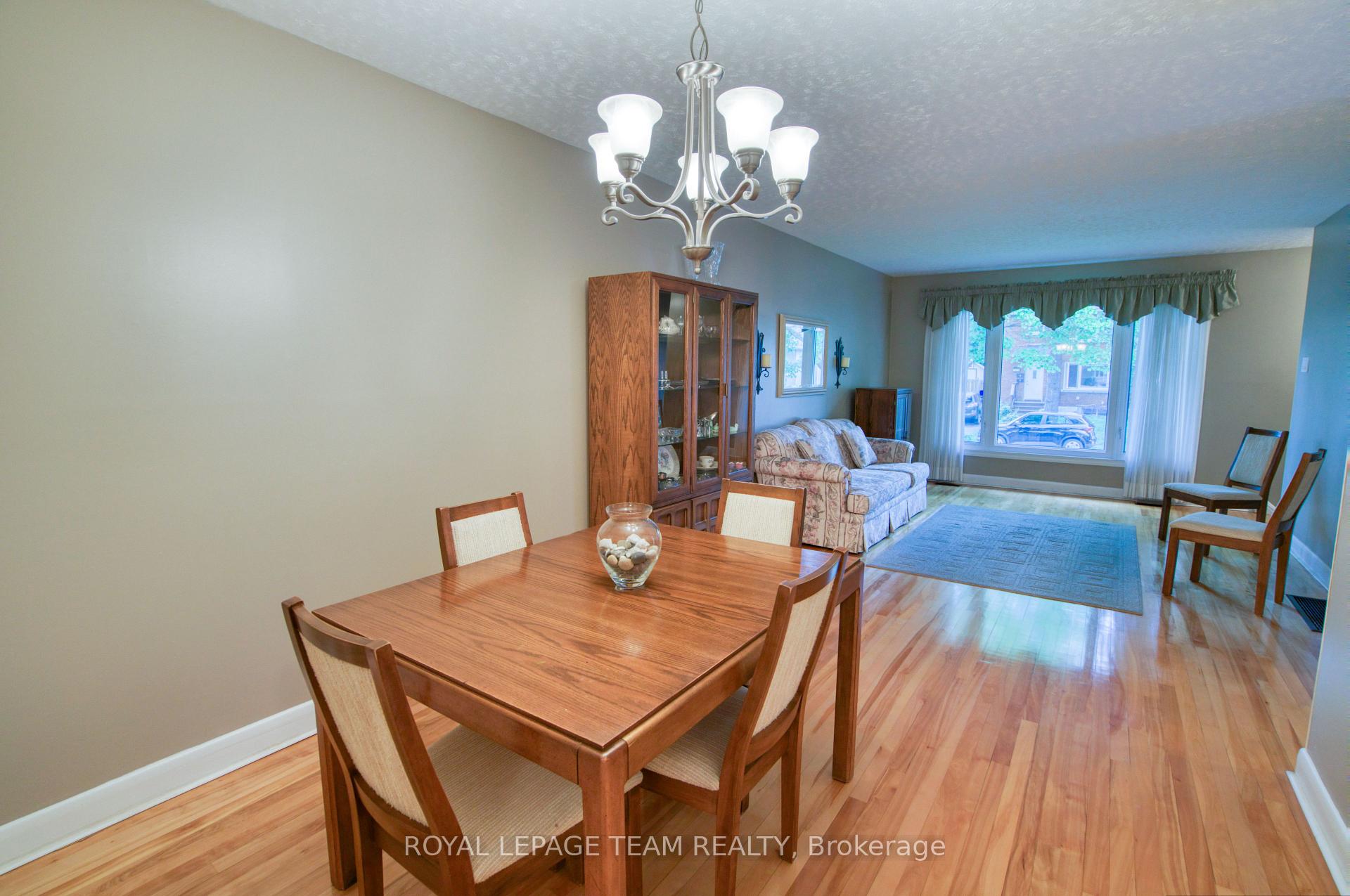 Photo 6 of 1072 Aldea Avenue, Ottawa, Billings Bridge — HOMEH