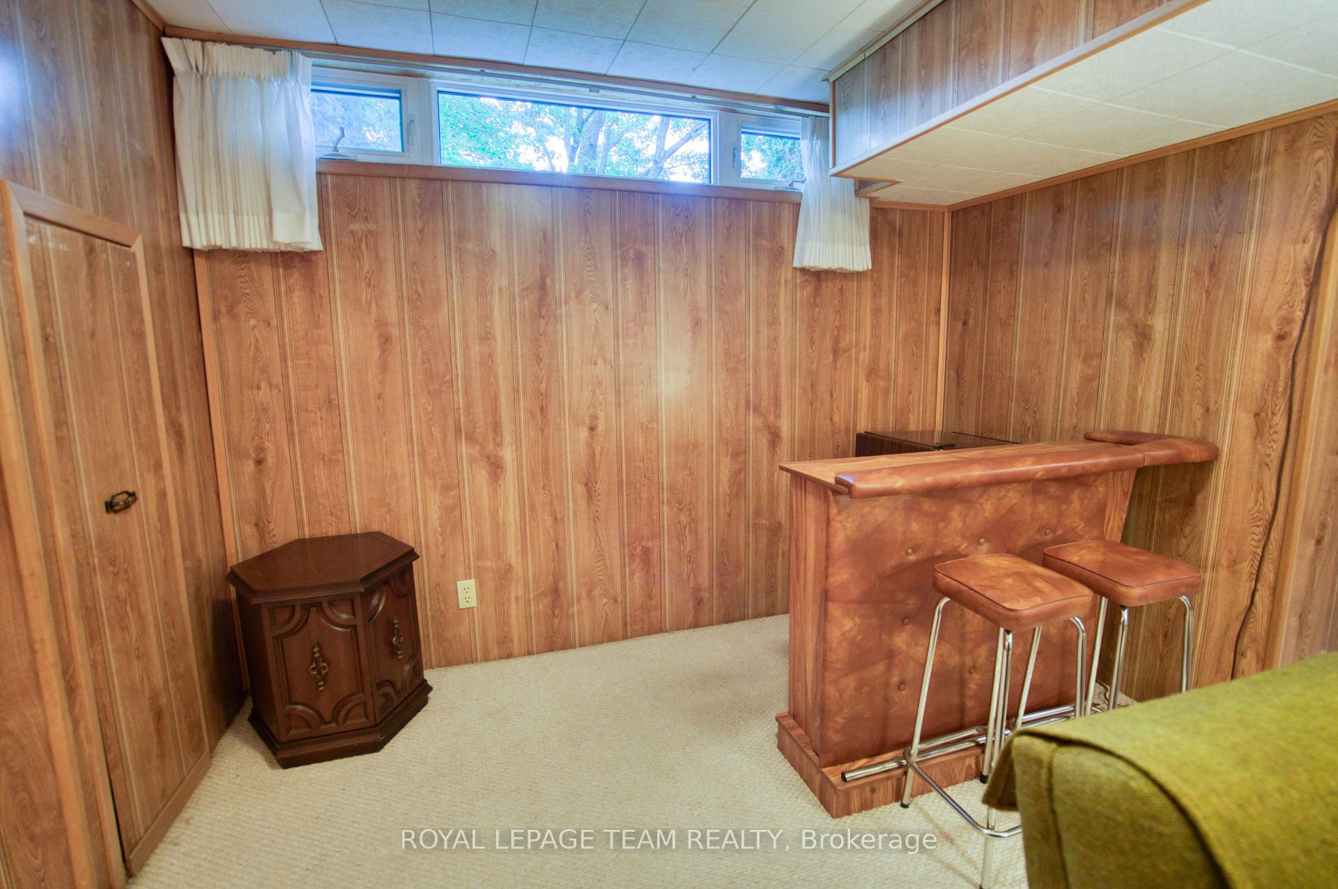 Photo 21 of 1072 Aldea Avenue, Ottawa, Billings Bridge — HOMEH