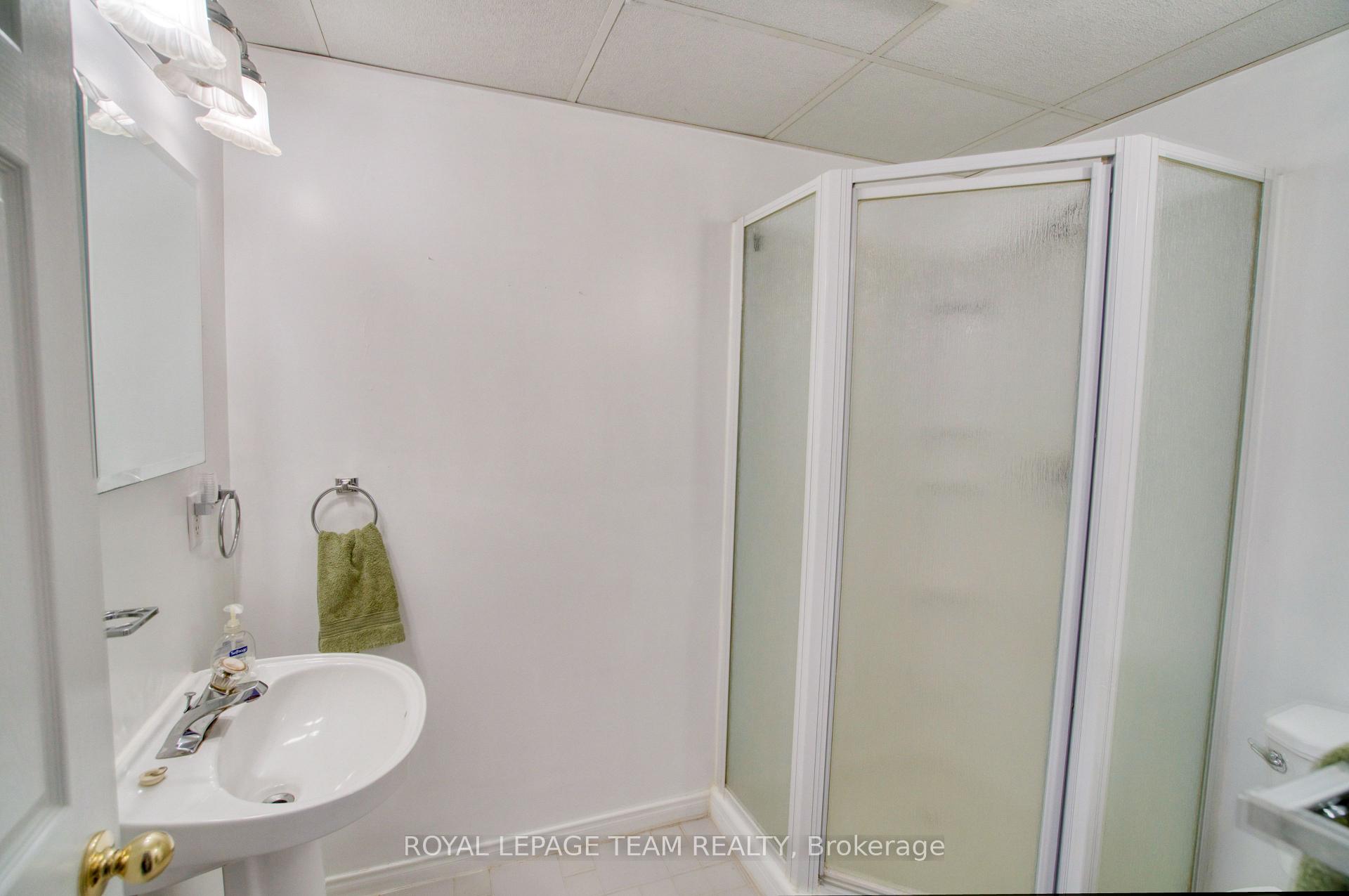 Photo 22 of 1072 Aldea Avenue, Ottawa, Billings Bridge — HOMEH
