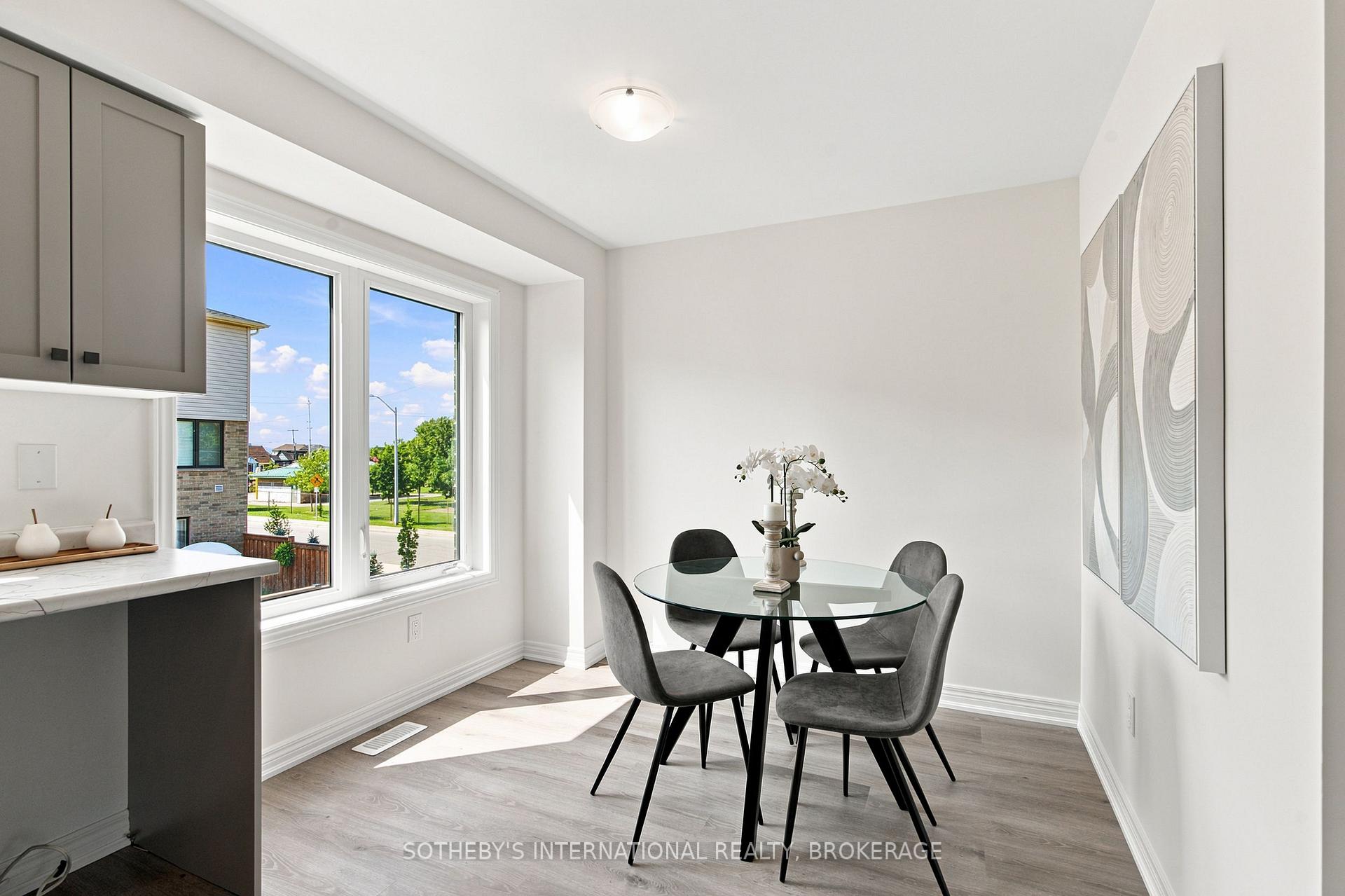 Photo 10 of 7 Bingham Road, Hamilton, McQuesten — HOMEH