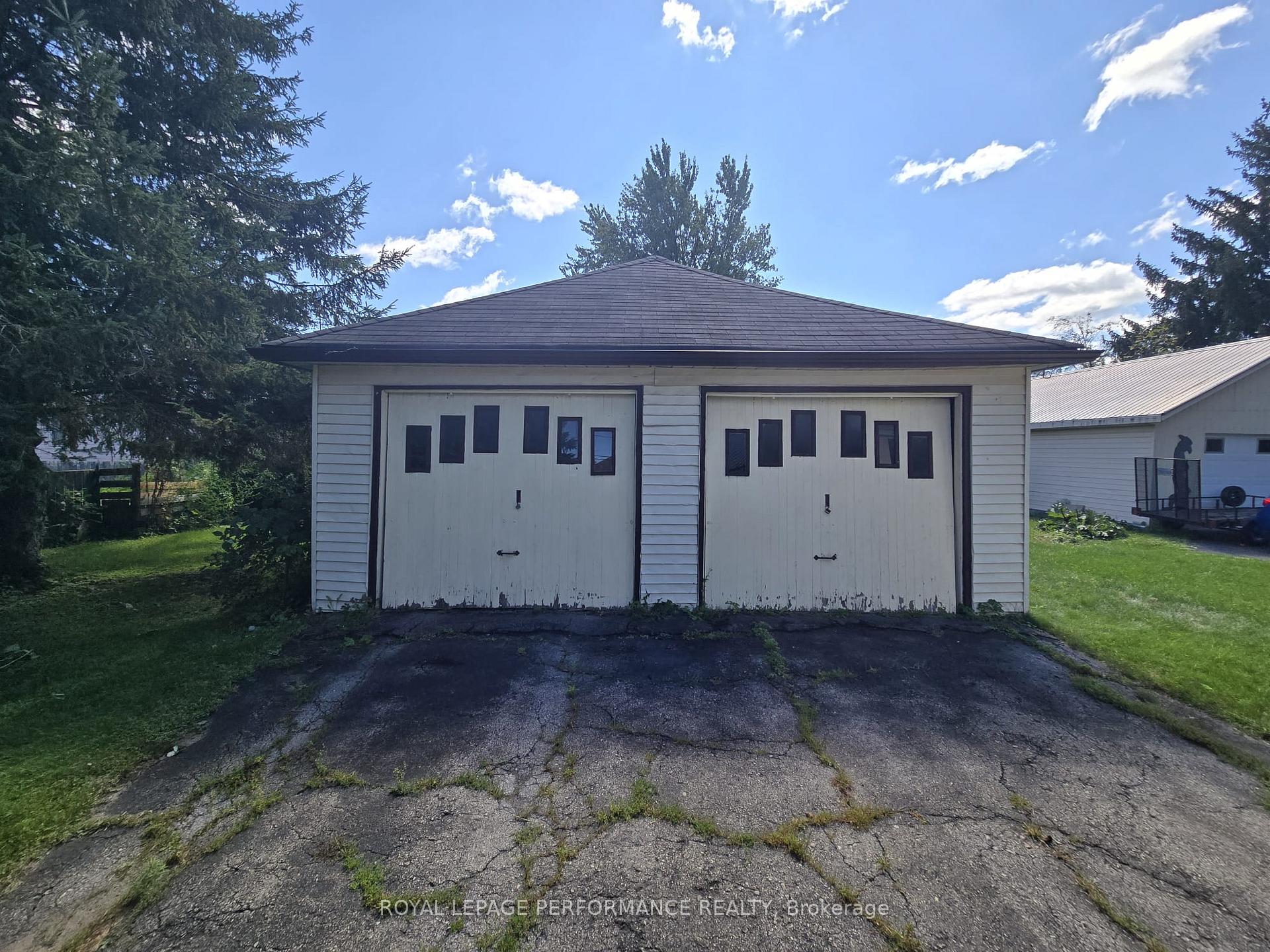 Photo 7 of 436 Fourth Street E, Cornwall, Cornwall — HOMEH