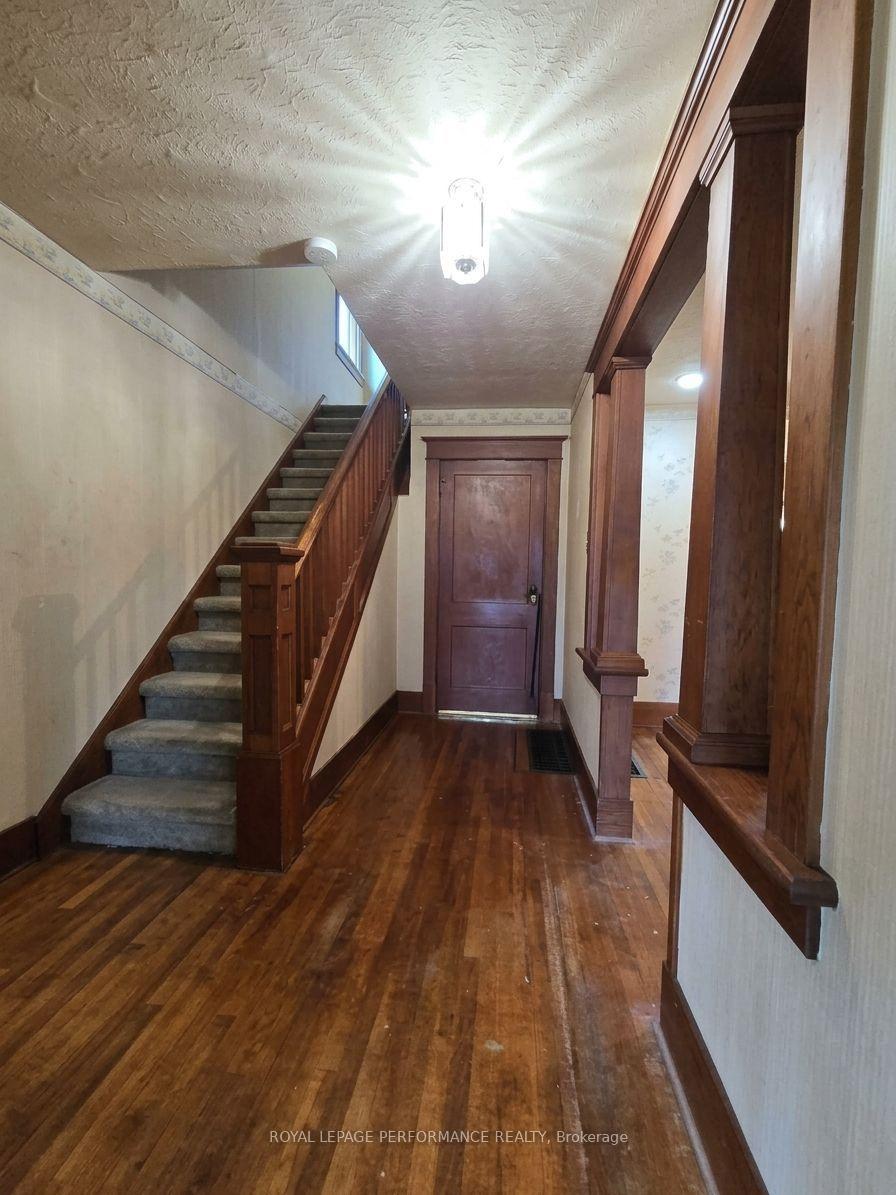 Photo 11 of 436 Fourth Street E, Cornwall, Cornwall — HOMEH