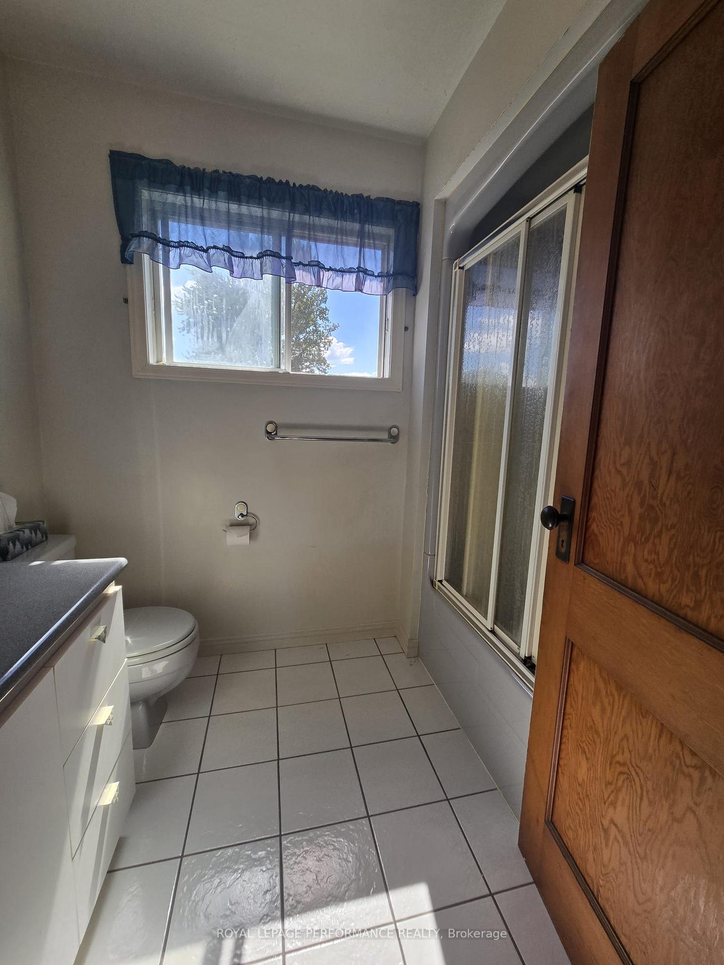 Photo 26 of 436 Fourth Street E, Cornwall, Cornwall — HOMEH