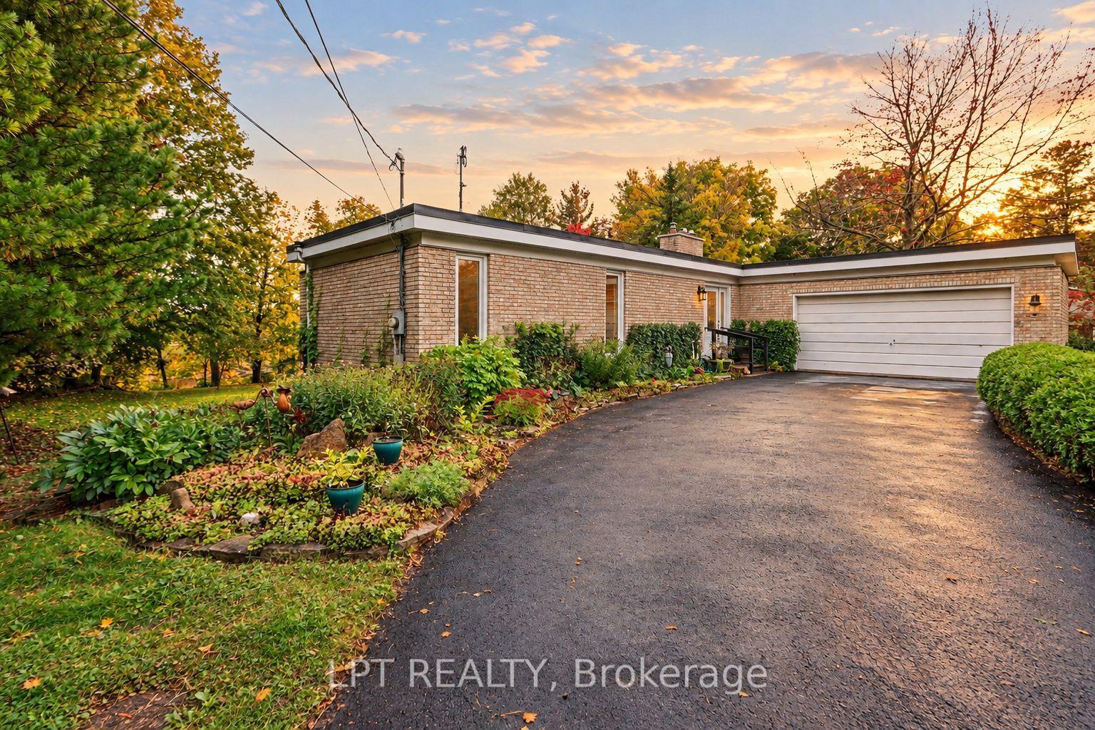 Photo 2 of 5408 West River Drive, Ottawa, Manotick Long Island & Nicholls Island — HOMEH