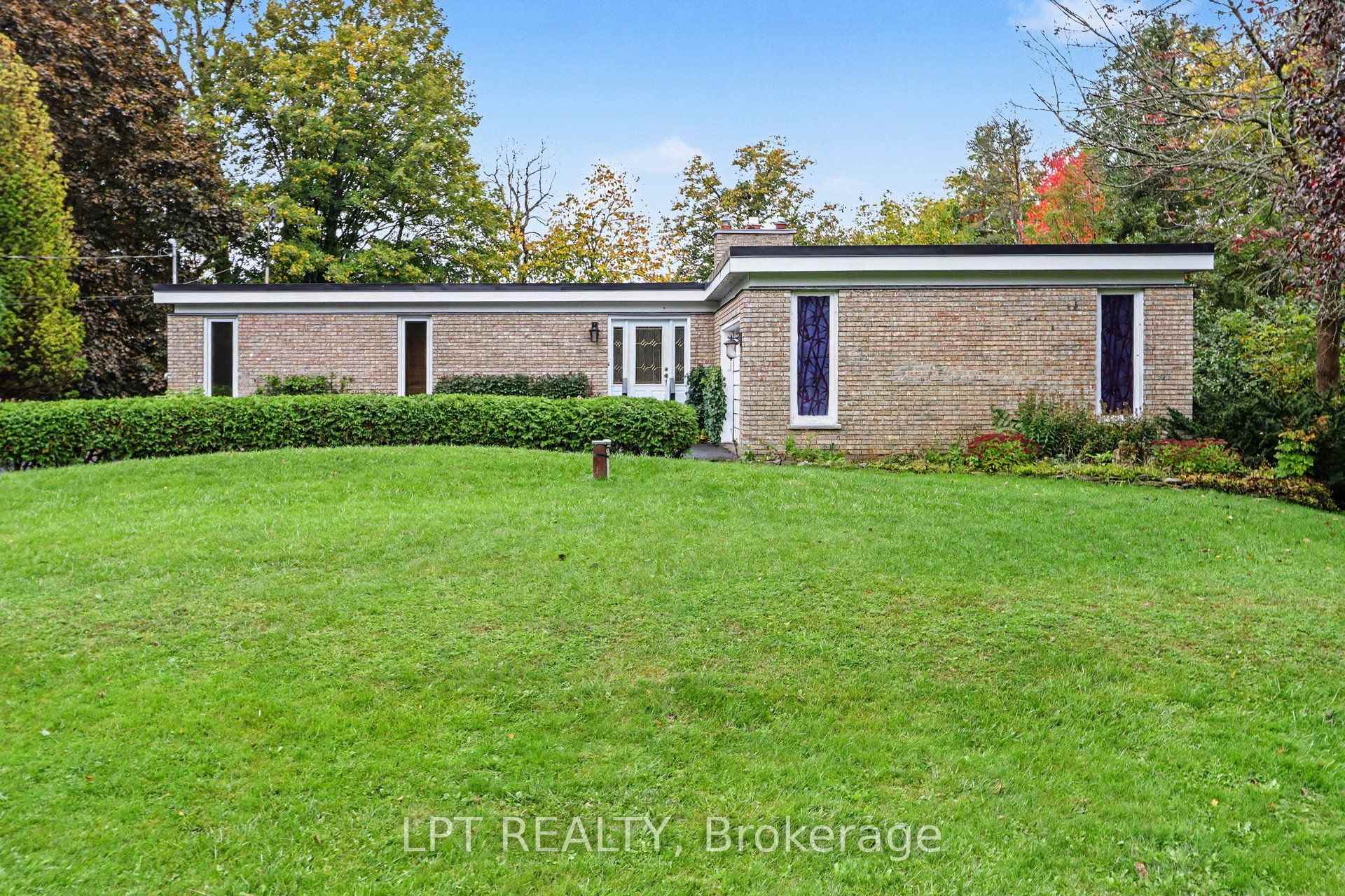 Photo 4 of 5408 West River Drive, Ottawa, Manotick Long Island & Nicholls Island — HOMEH
