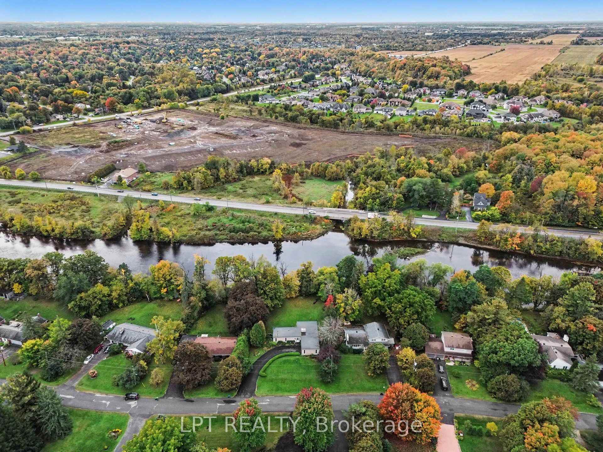 Photo 6 of 5408 West River Drive, Ottawa, Manotick Long Island & Nicholls Island — HOMEH