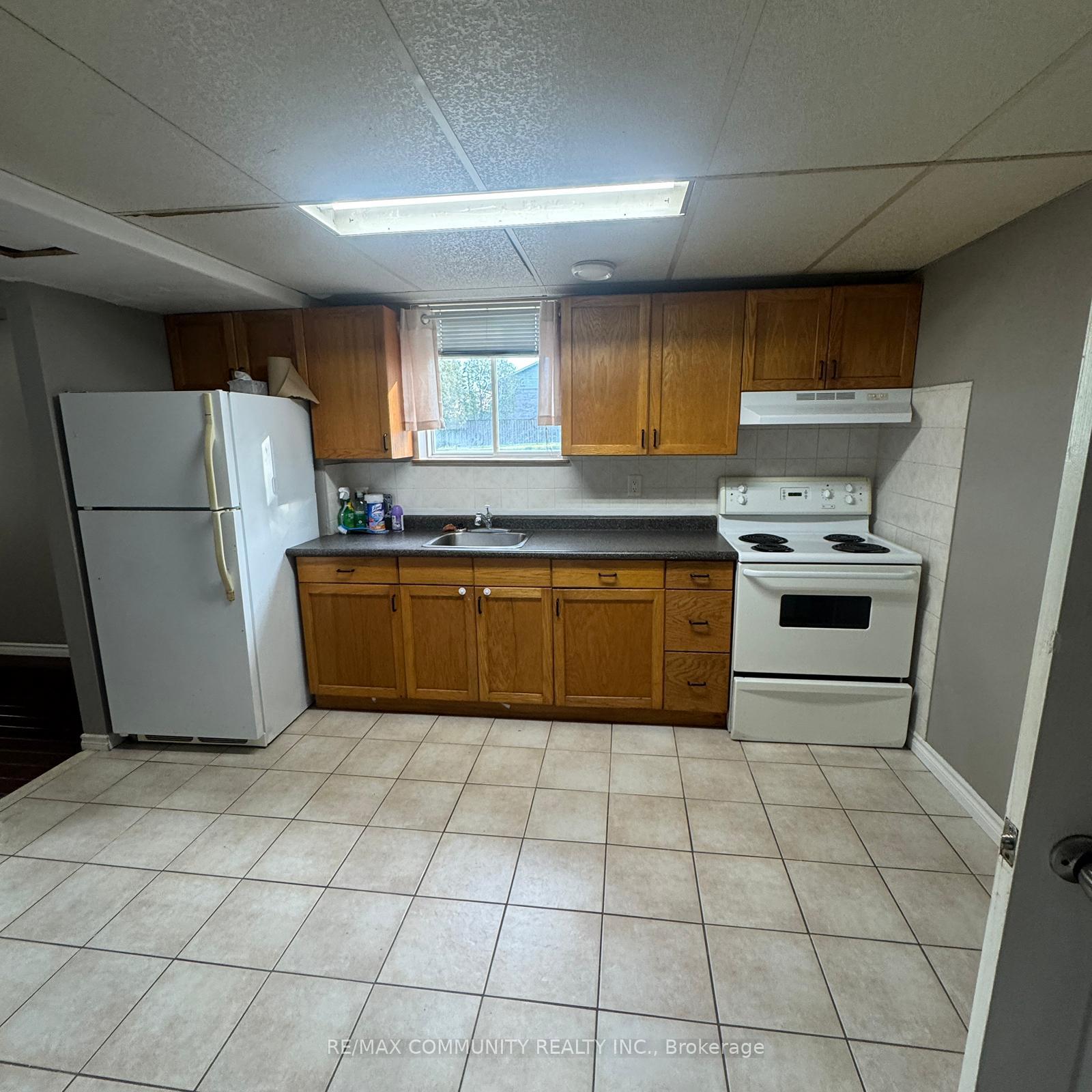 Photo 2 of Unit Basement, 108 Ontario Street, Clarington, Bowmanville — HOMEH