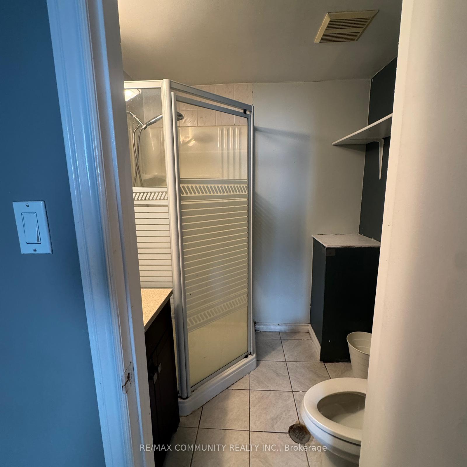Photo 5 of Unit Basement, 108 Ontario Street, Clarington, Bowmanville — HOMEH