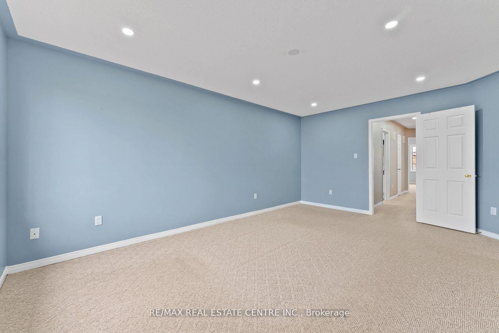Photo 24 of Unit Upper, 5382 Longhouse Crescent, Mississauga, Hurontario — HOMEH