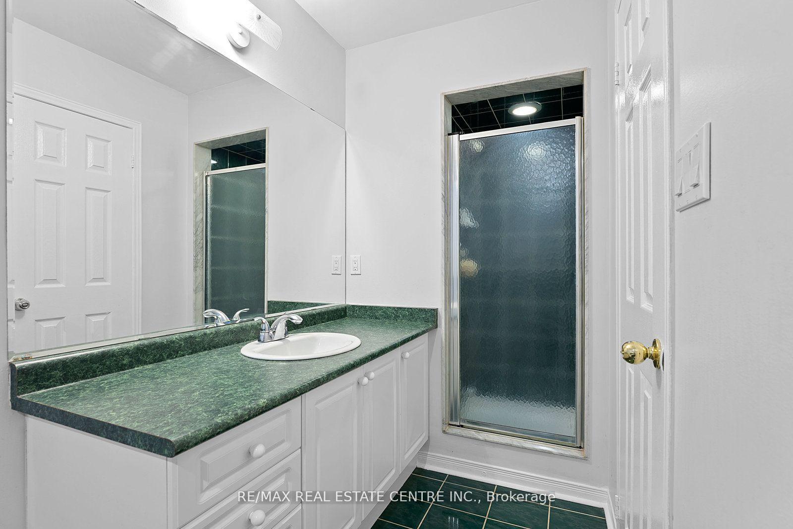 Photo 28 of Unit Upper, 5382 Longhouse Crescent, Mississauga, Hurontario — HOMEH