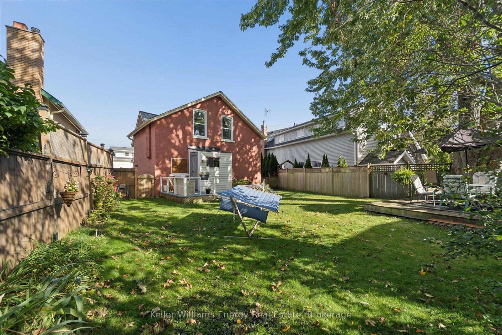 Photo 3 of 325 Ball Street, Cobourg — HOMEH
