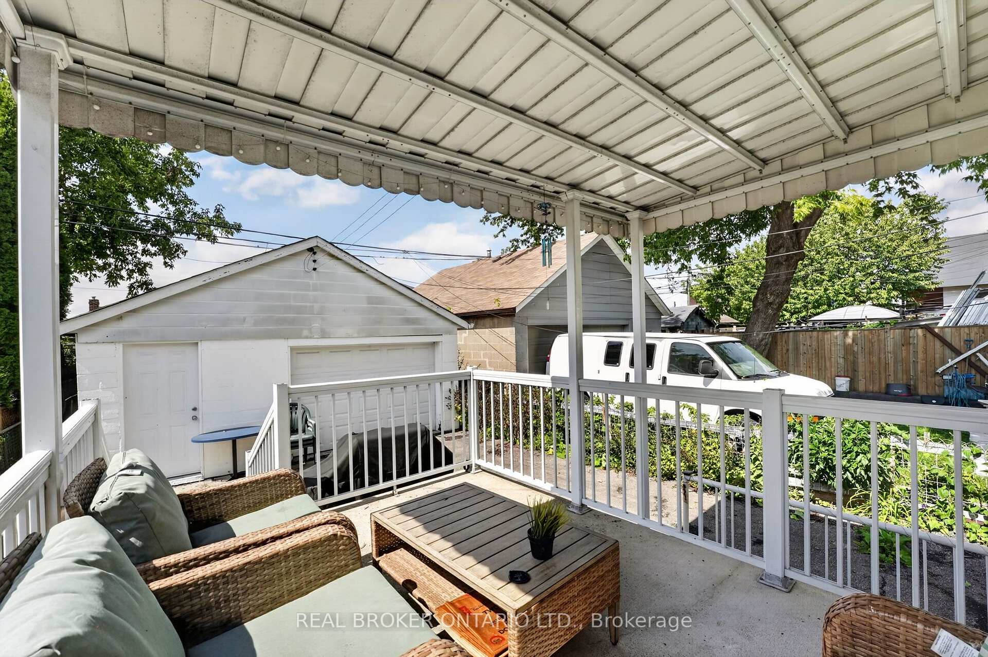 Photo 5 of 238 Chambers Avenue, Toronto, Keelesdale-Eglinton West — HOMEH