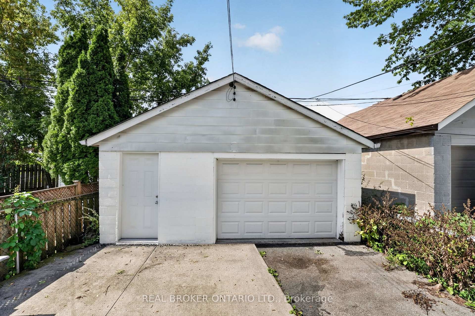 Photo 6 of 238 Chambers Avenue, Toronto, Keelesdale-Eglinton West — HOMEH