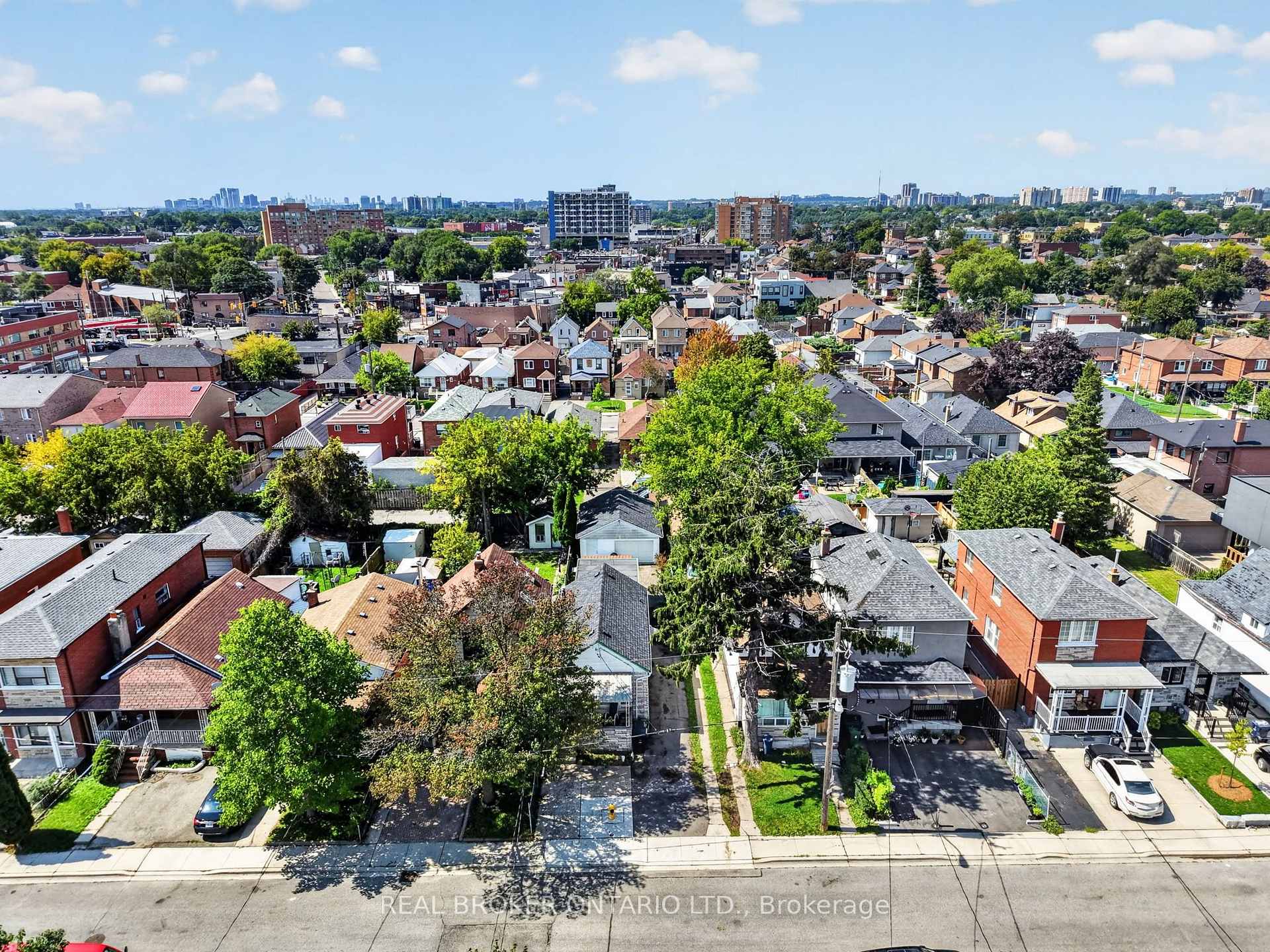 Photo 7 of 238 Chambers Avenue, Toronto, Keelesdale-Eglinton West — HOMEH