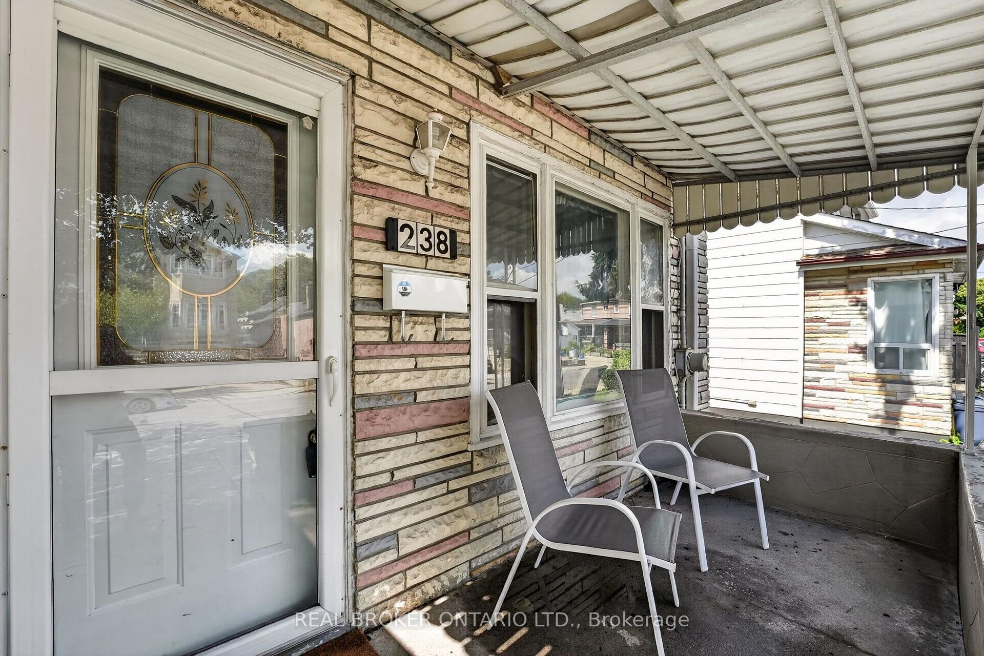 Photo 9 of 238 Chambers Avenue, Toronto, Keelesdale-Eglinton West — HOMEH