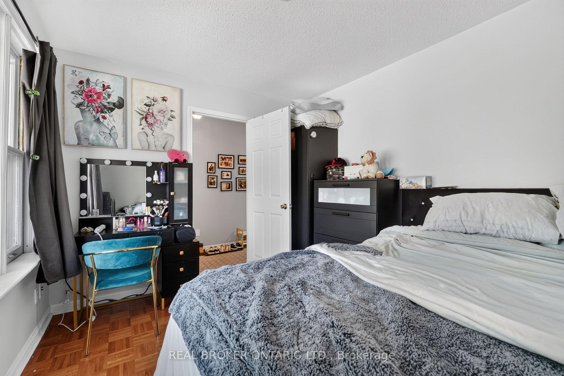 Photo 14 of 238 Chambers Avenue, Toronto, Keelesdale-Eglinton West — HOMEH