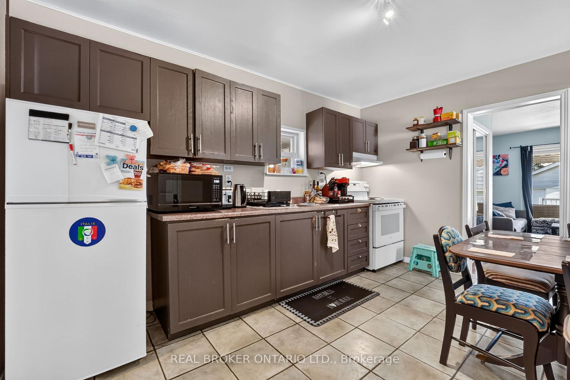 Photo 18 of 238 Chambers Avenue, Toronto, Keelesdale-Eglinton West — HOMEH